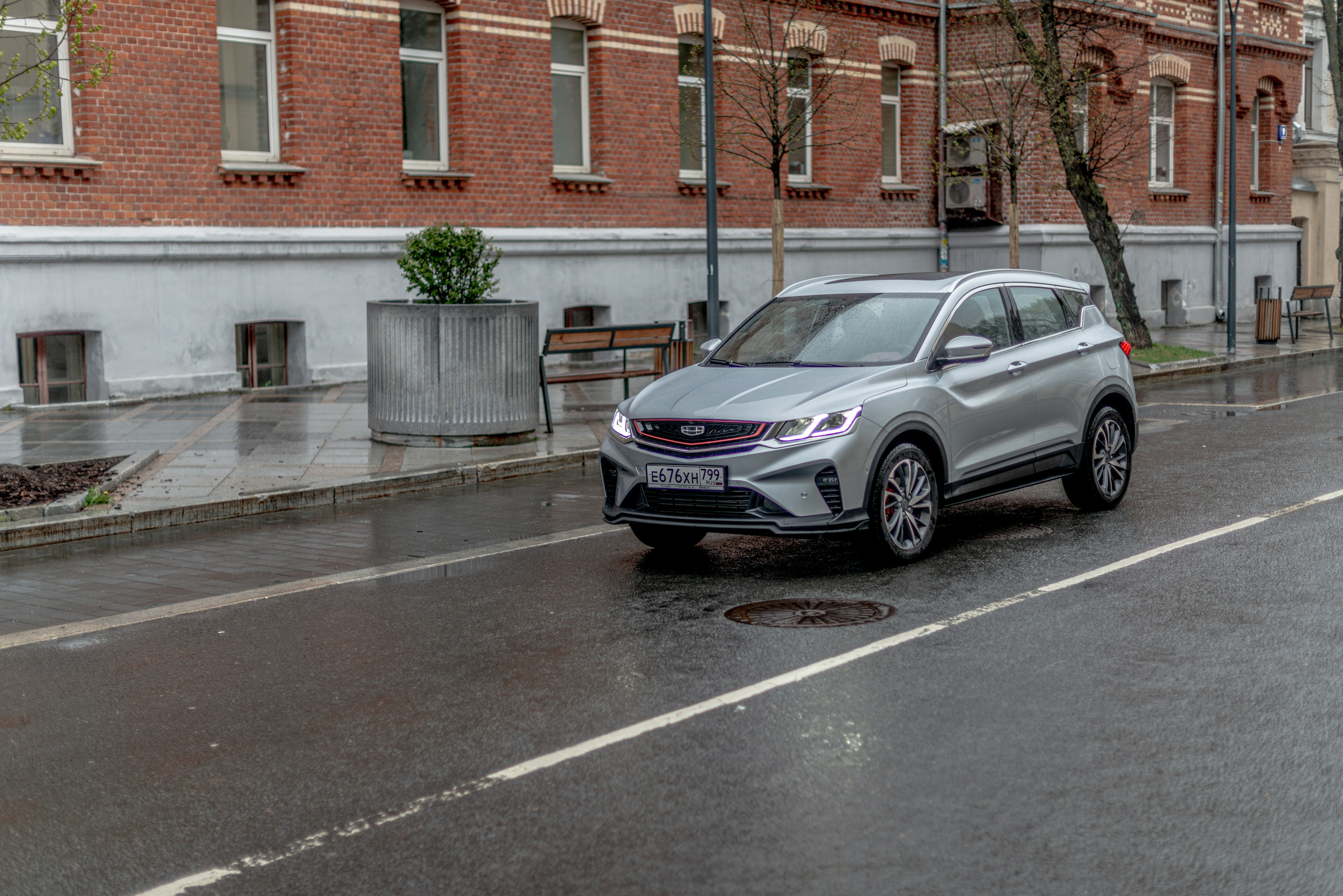 Фотосъемка автомобиля Geely Coolray. ФОТОГРАФ МЕКСИКА КИНТАНА-РОО