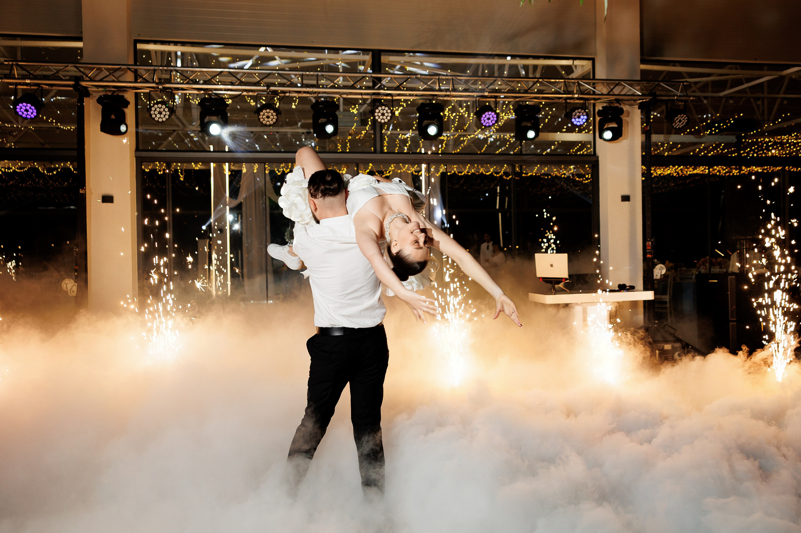 Florin & Corina — Complexul Turistic Costesti — Wedding Day. Servicii Foto și Video 067188353