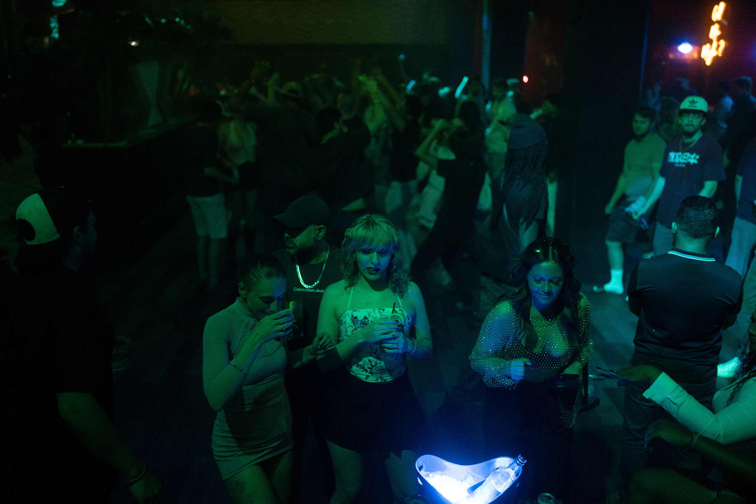 Aliens On Mushrooms & INVY Present: Shiba San. Ke’Ondris