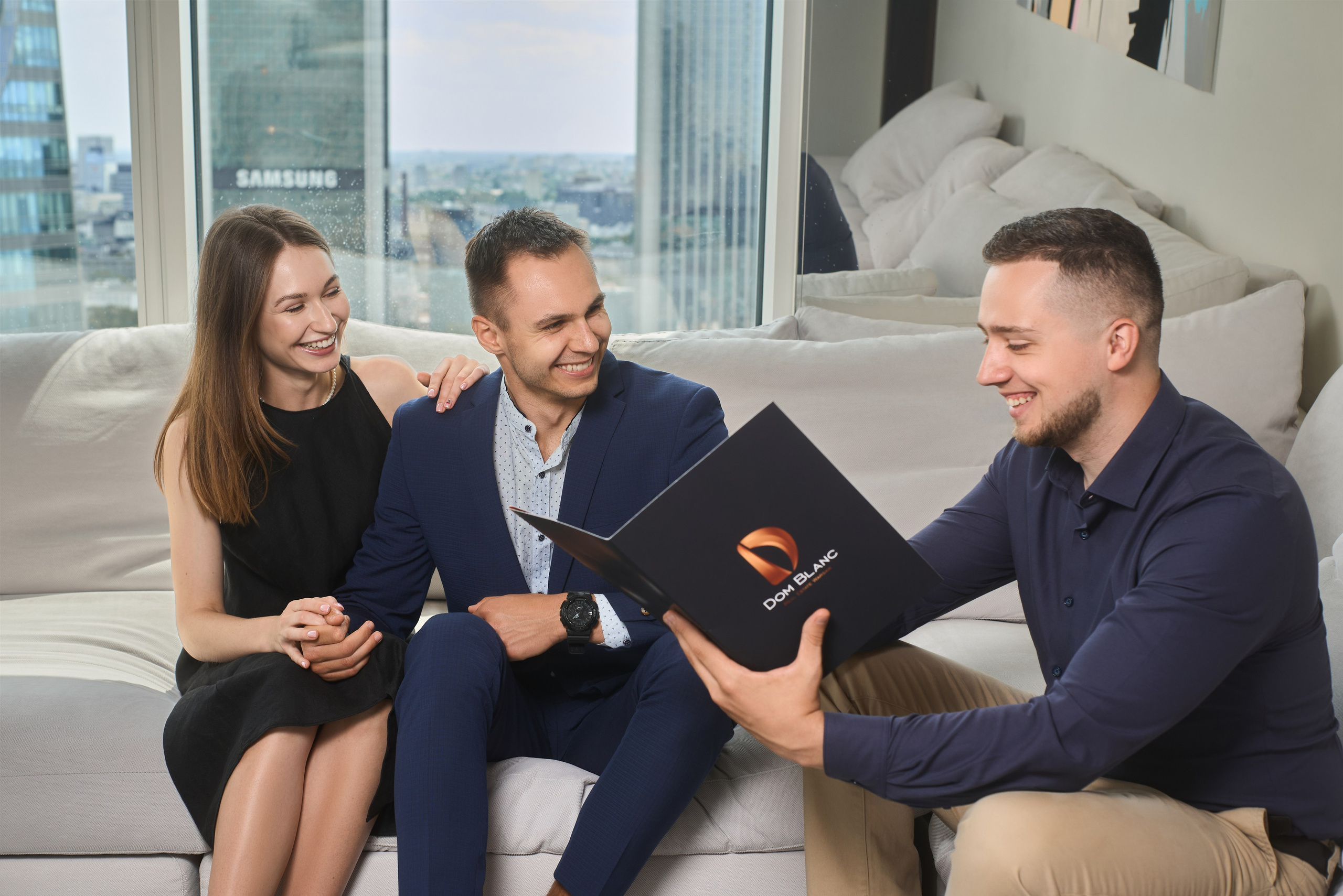 Reklamowa sesja zdjęciowa dla agencji nieruchomości Zlota 44 – Fotografia reklamowa w Warszawie. Portrait & Fashion Photographer | Сannes, Paris, Monaco, Dubai, Kyiv — - Alisa Postnykova