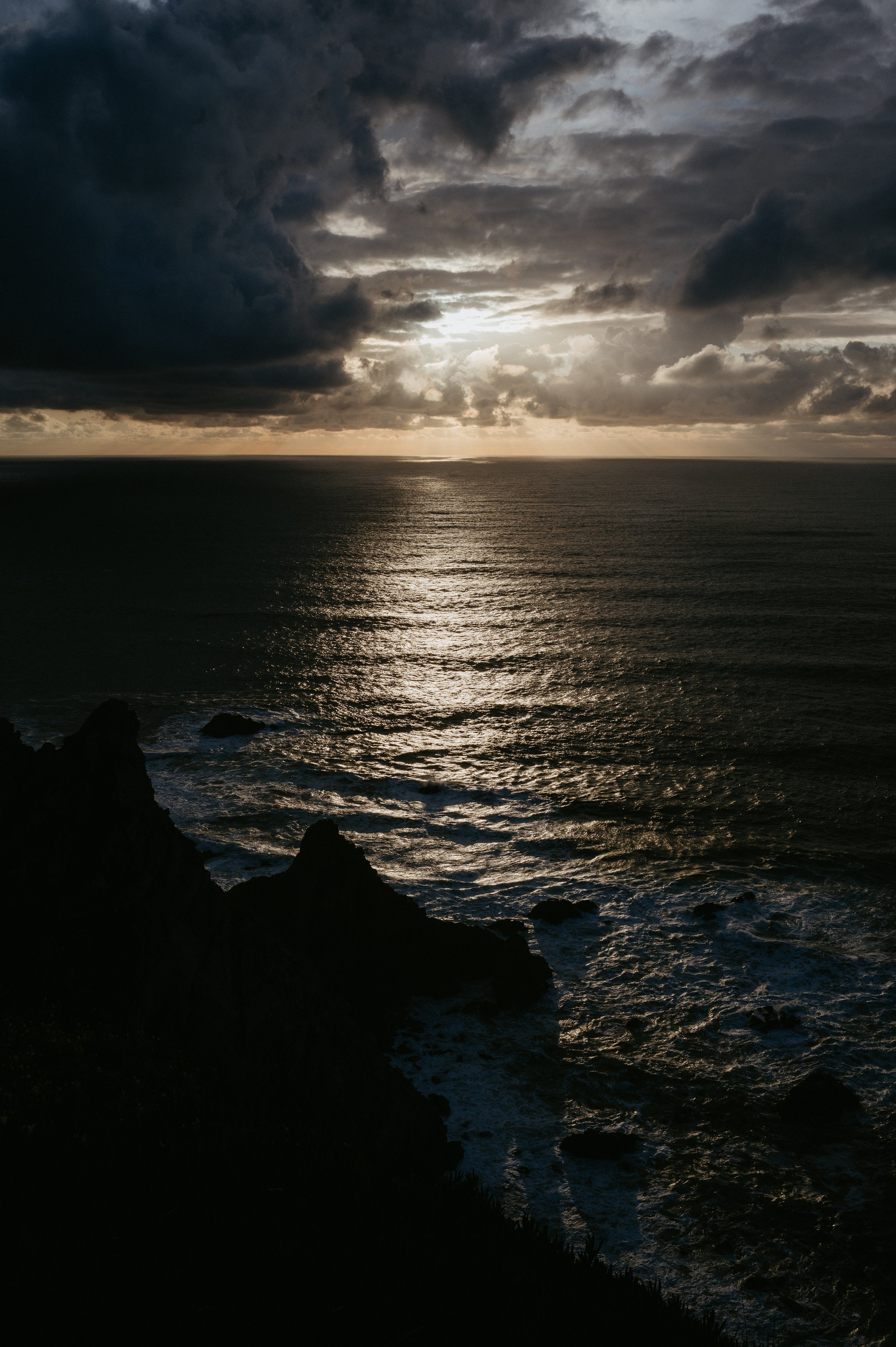 Praia da Ursa – ședință foto de cuplu într-un loc magic din Portugalia. Valentin Melen — wedding photographer
