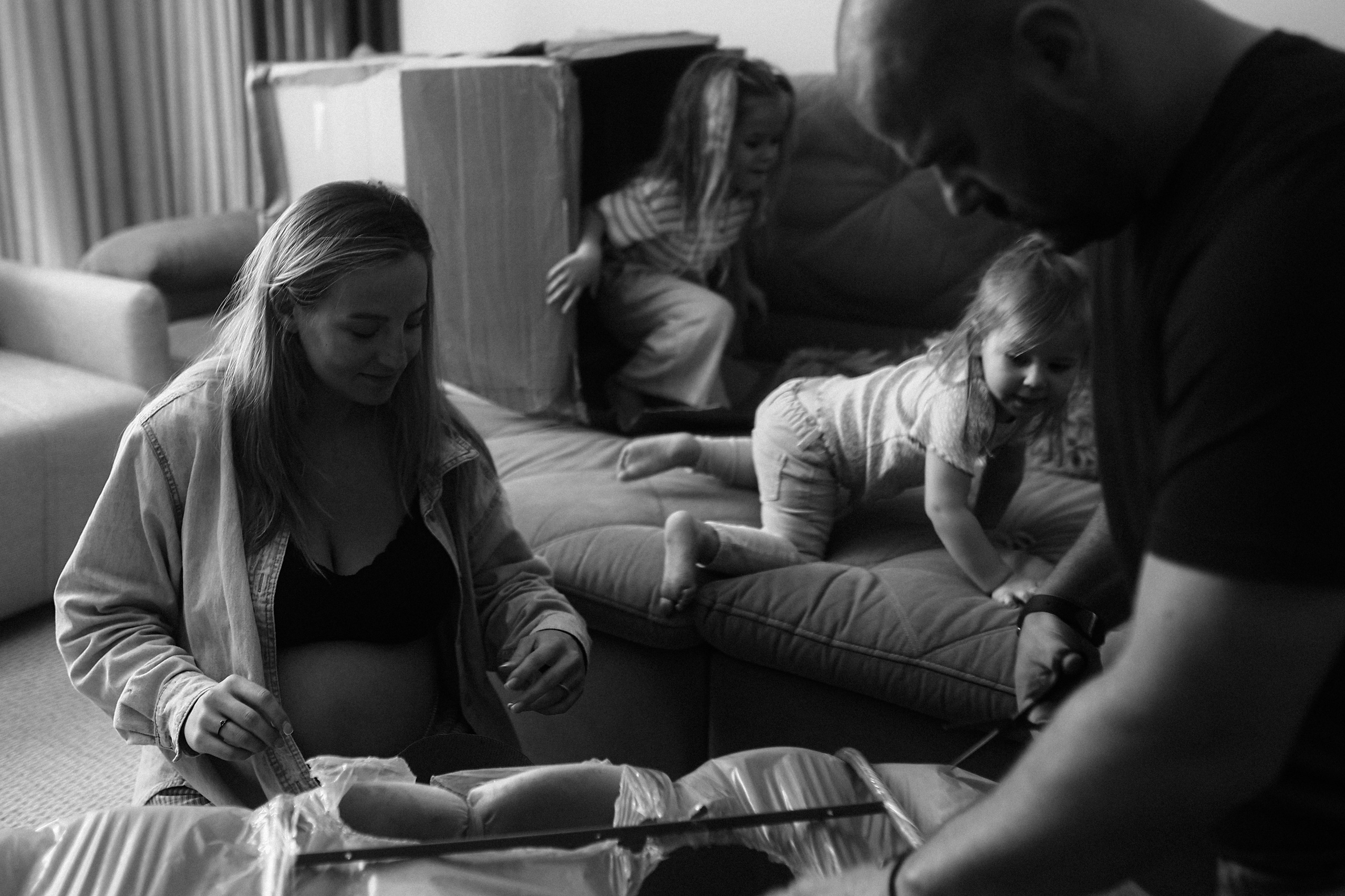 A espera da Iris parte 2. Fotografa documental de familia e nascimento em Florianópolis SC Daria Ermolaev