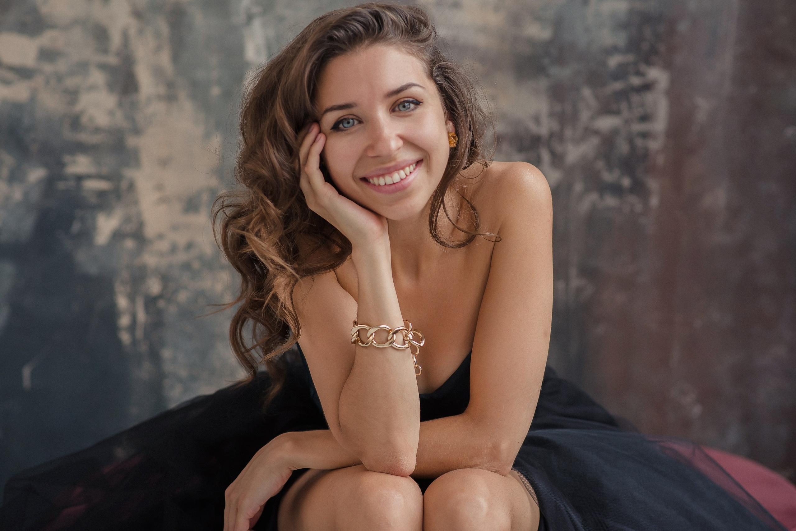 Studio photoshoot. Ekaterina Mamysheva — Opera singer / SOUNDTRACK VOCALIST