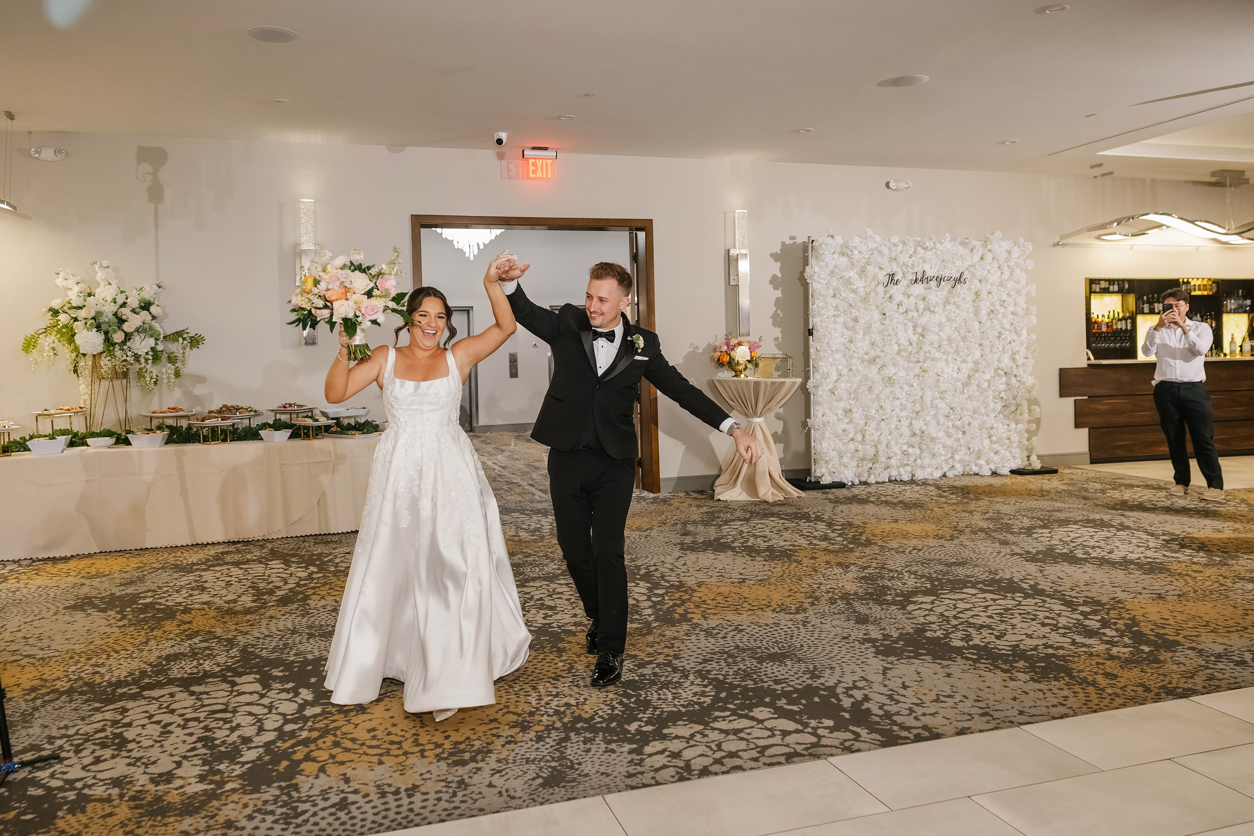 09.06.2025 Wedding. Wedding family event photographer in Chicago Nick Yushevich