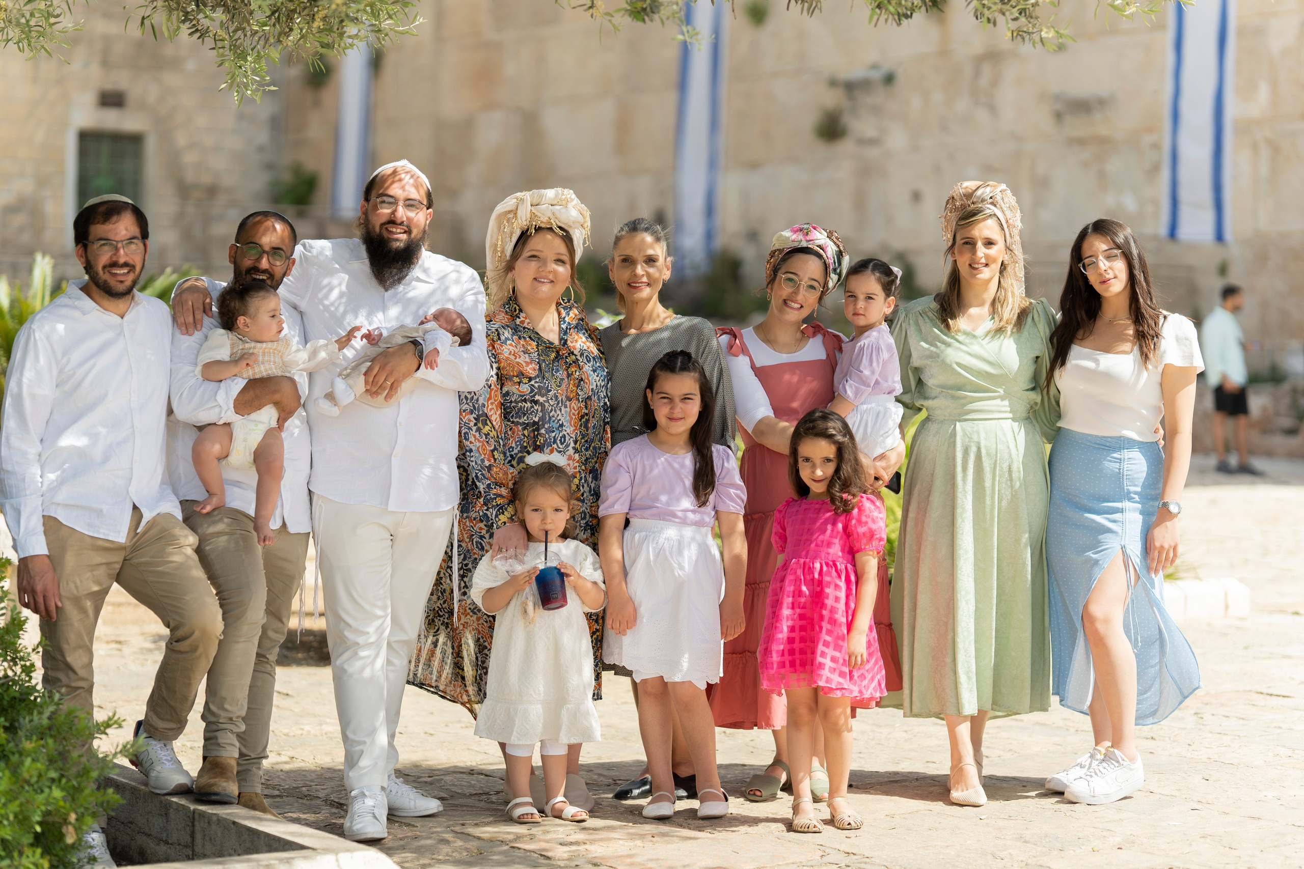 הברית של נחמן חזן. יוסף מזרחי צילום חתונה, ברית וזוגיות. צלם מקצועי שאוהב להוציא אתכם הכי יפים ברגעים הכי מרגשים