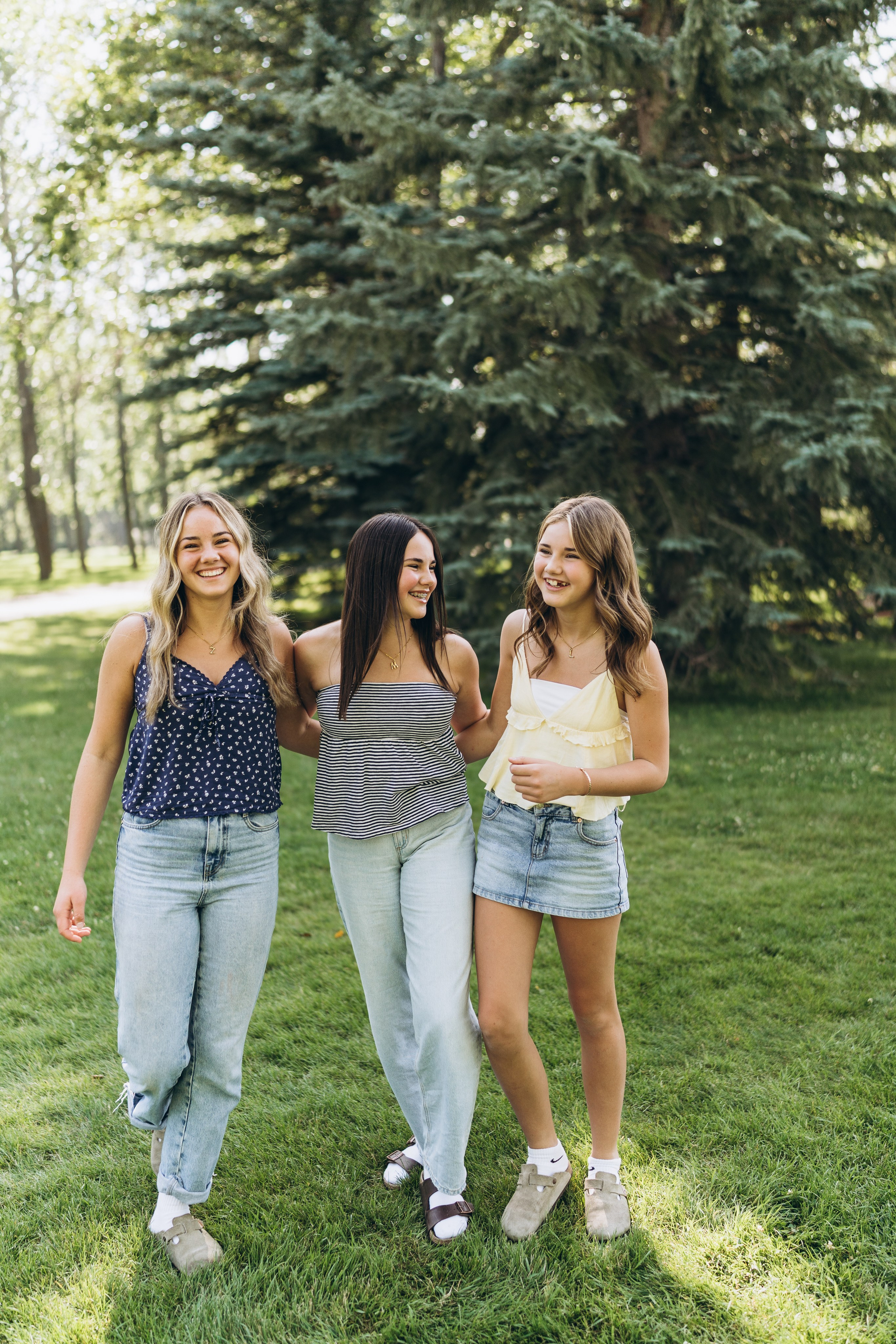 Lynn & fam. Calgary Wedding & Lifestyle Photographer — Yevhen Polishchuk