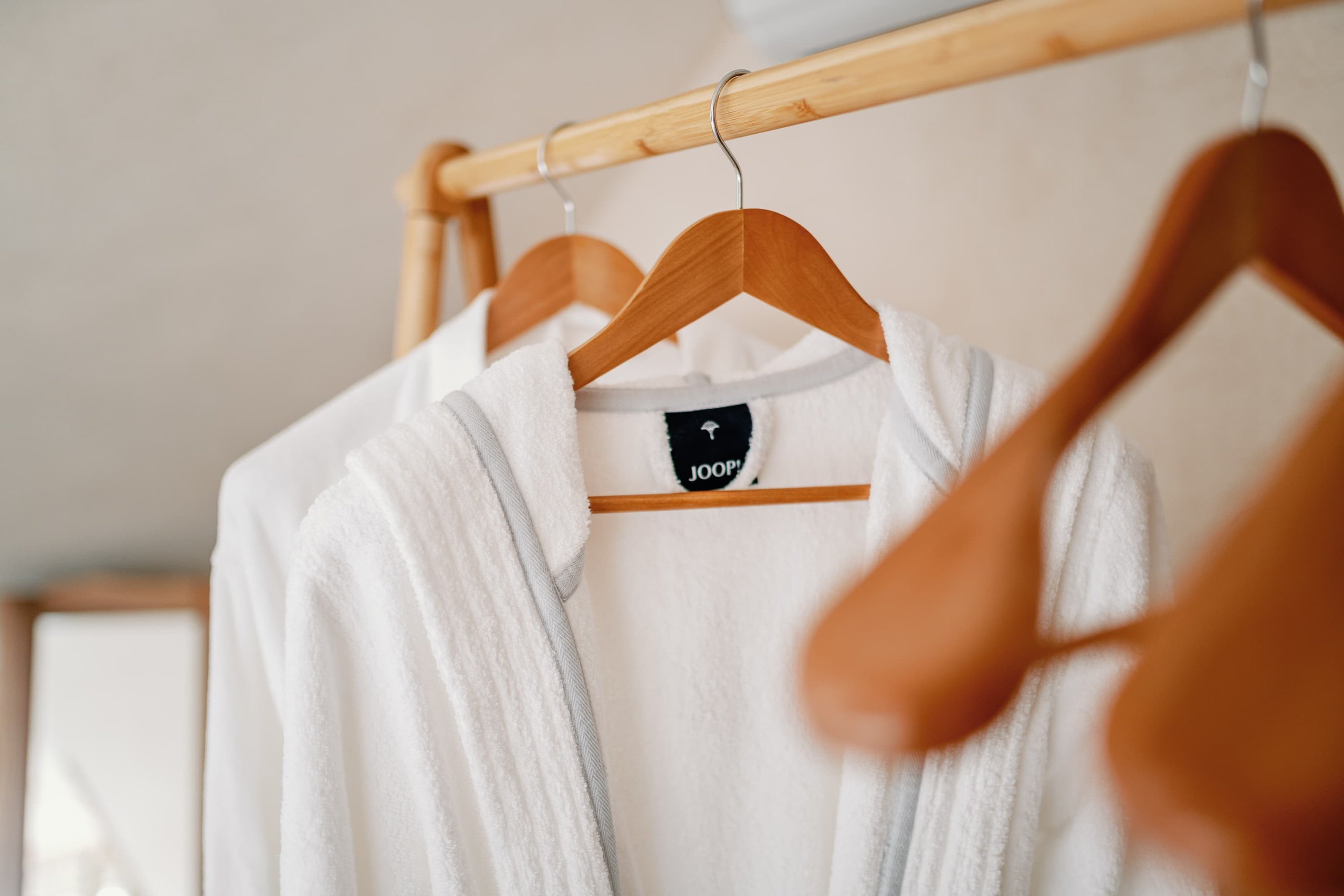 Real Estate Photography. Montenegro. EVAN ARISTOV WEDDING PHOTOGRAPHY — Seattle Wedding Photographer