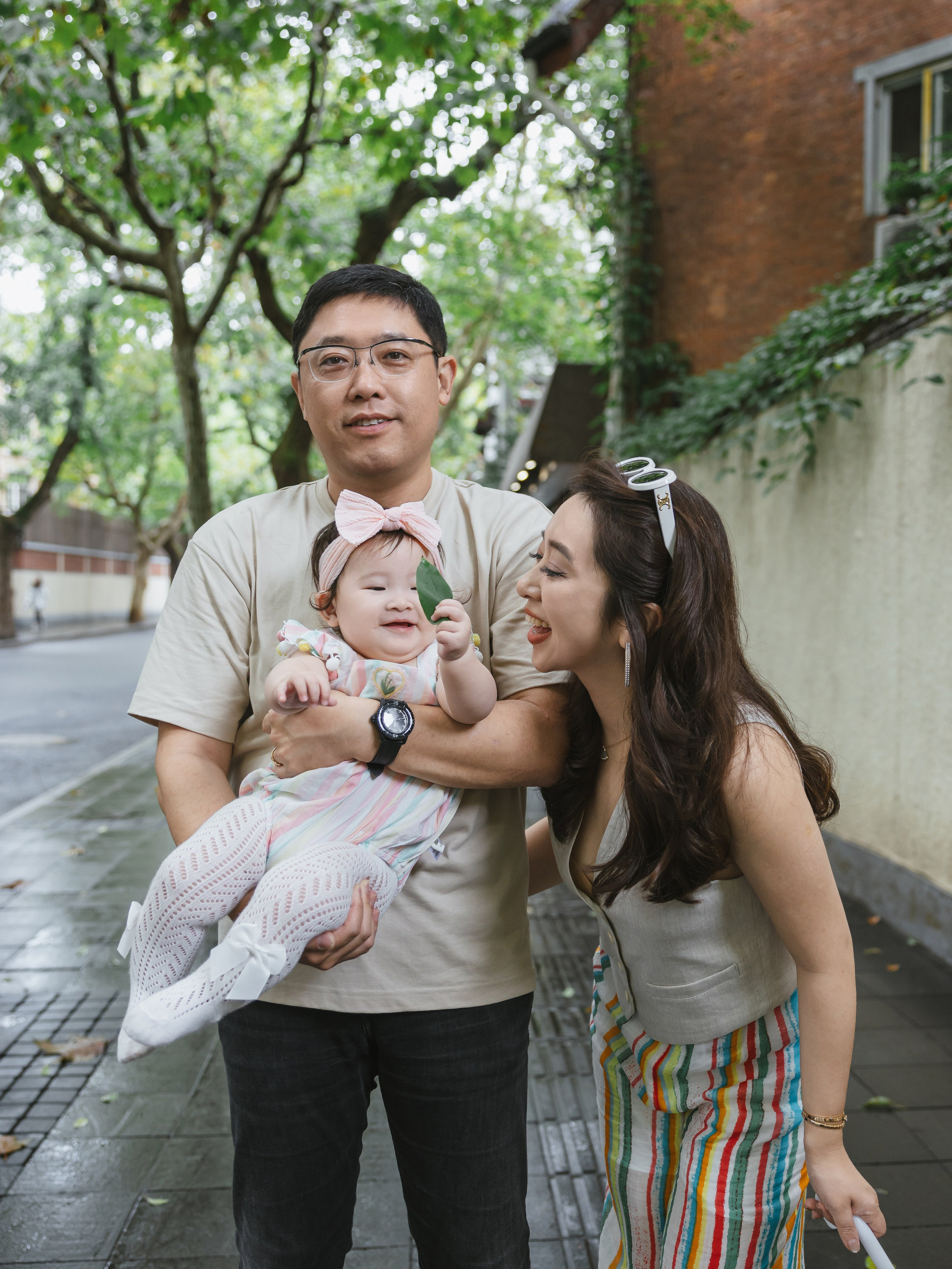Family photograph in Shanghai. Shanghai Family Photographer Dora