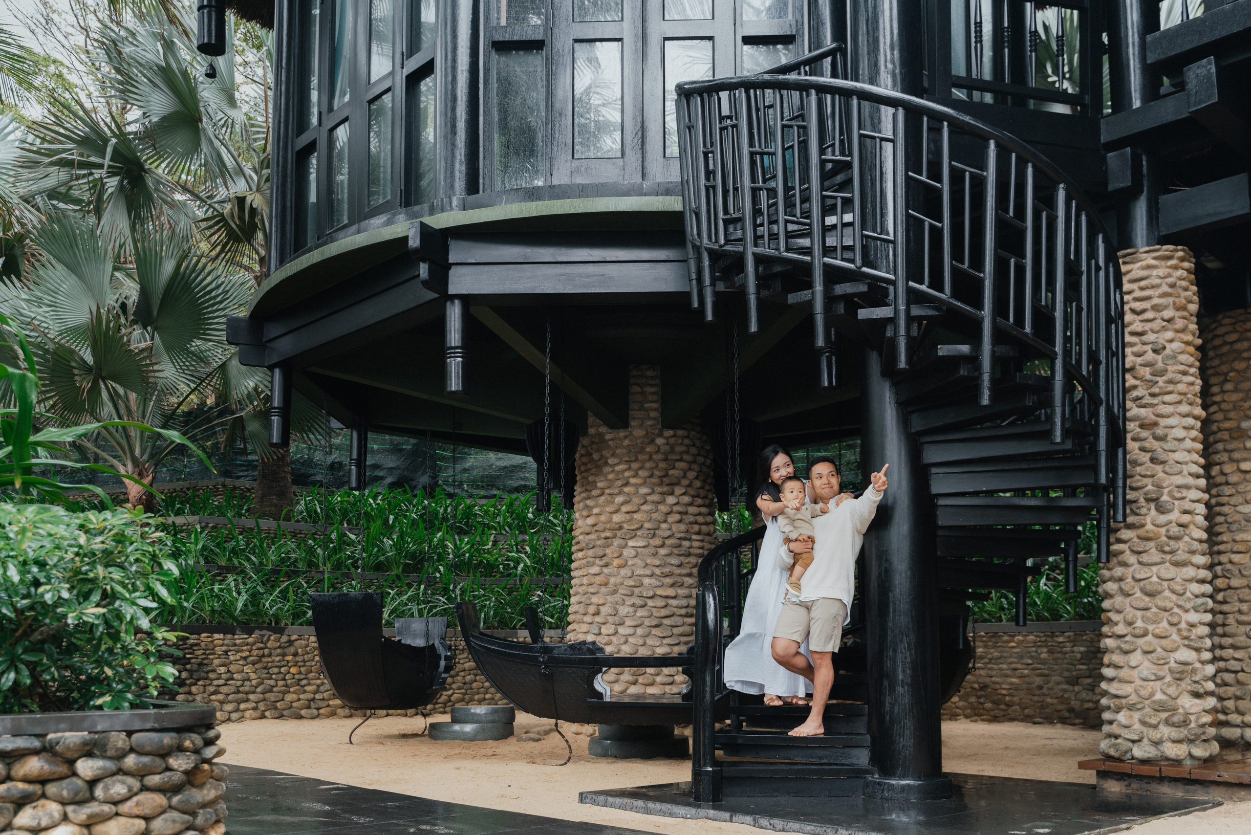 Family shooting in Danang. Aesthetic & Lifestyle photographer in Da Nang, Vietnam