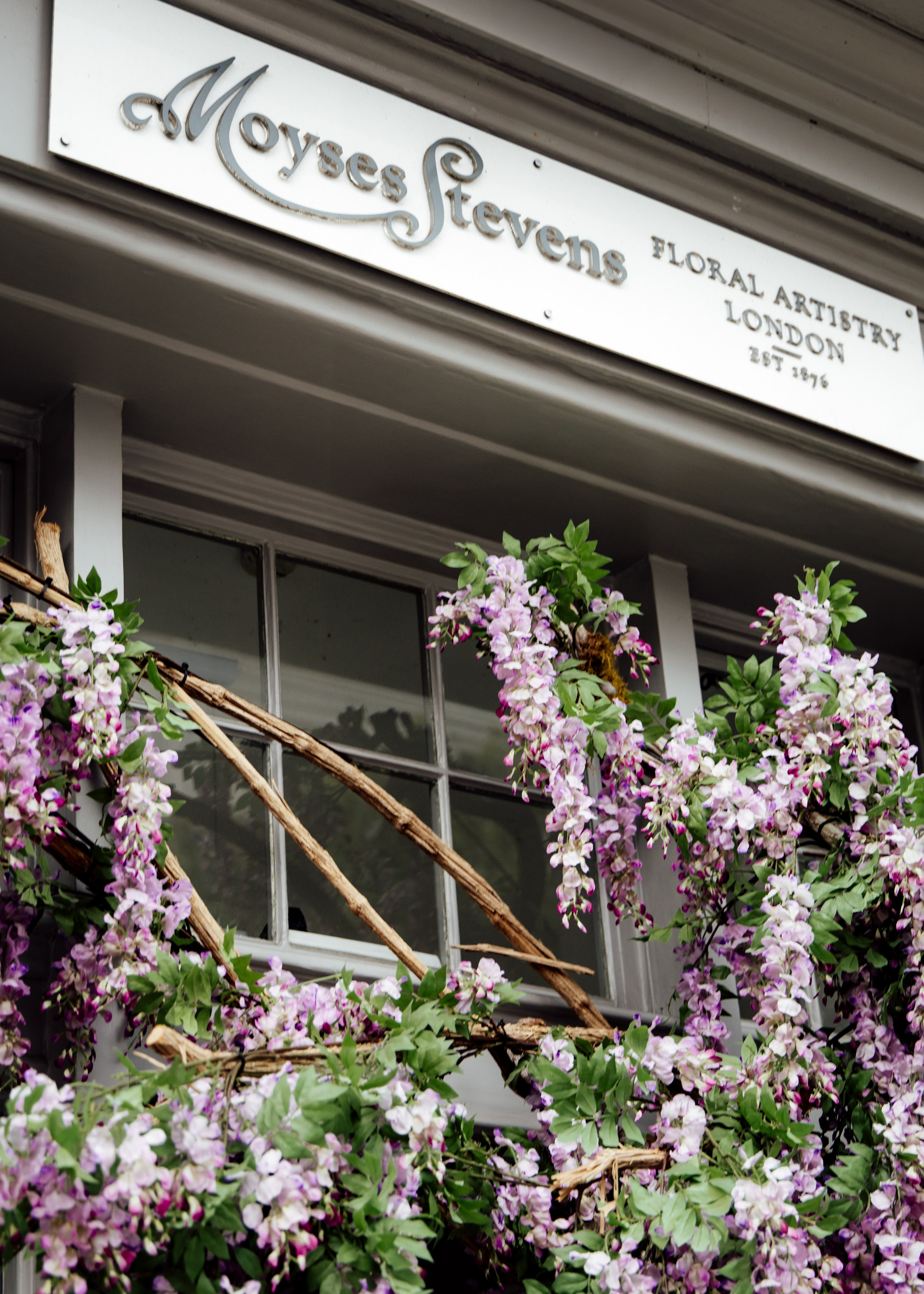 Elegant Wedding London Belgravia Elopement couple. Timeless Wedding & Event Photography from London to the world