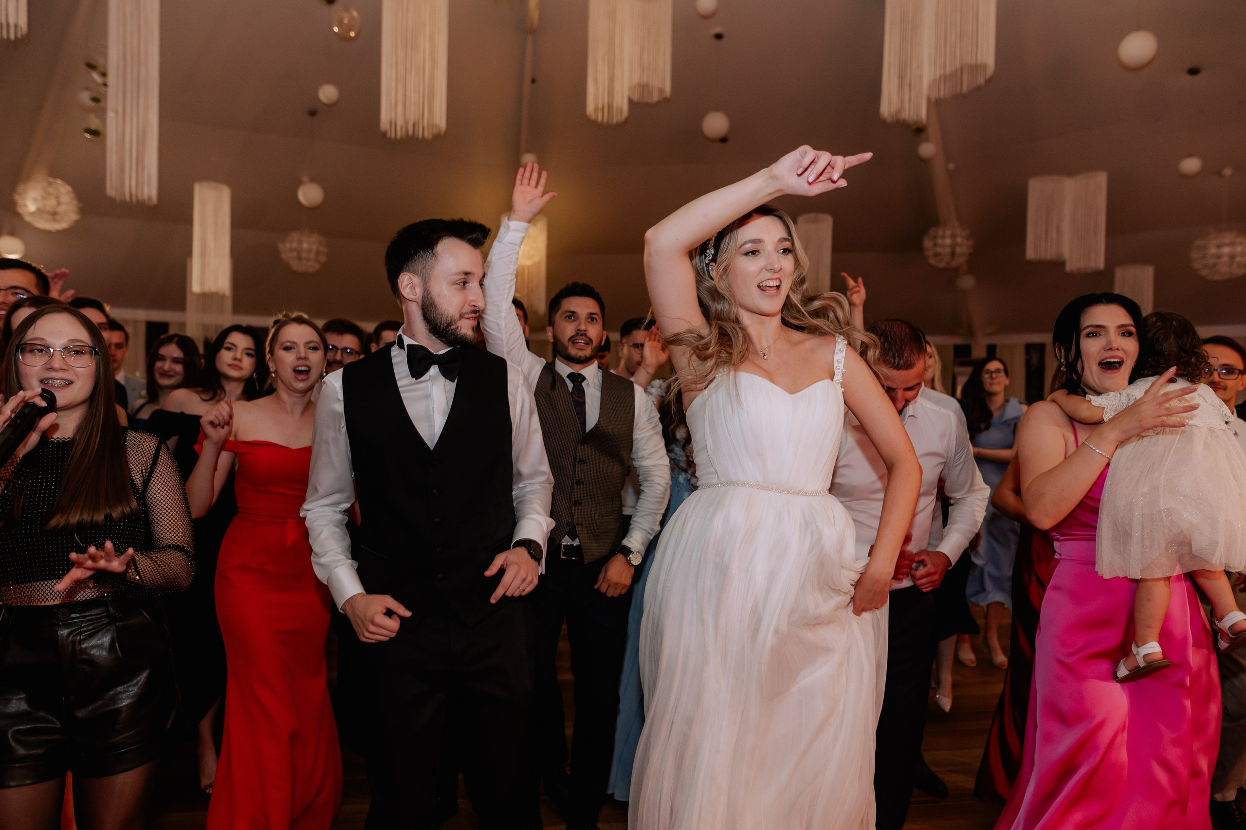 Madalina + Cosmin | Wedding day. Proud Vision Weddings | Wedding Photography & Film — Servicii profesionale Foto Video Nunta Iasi