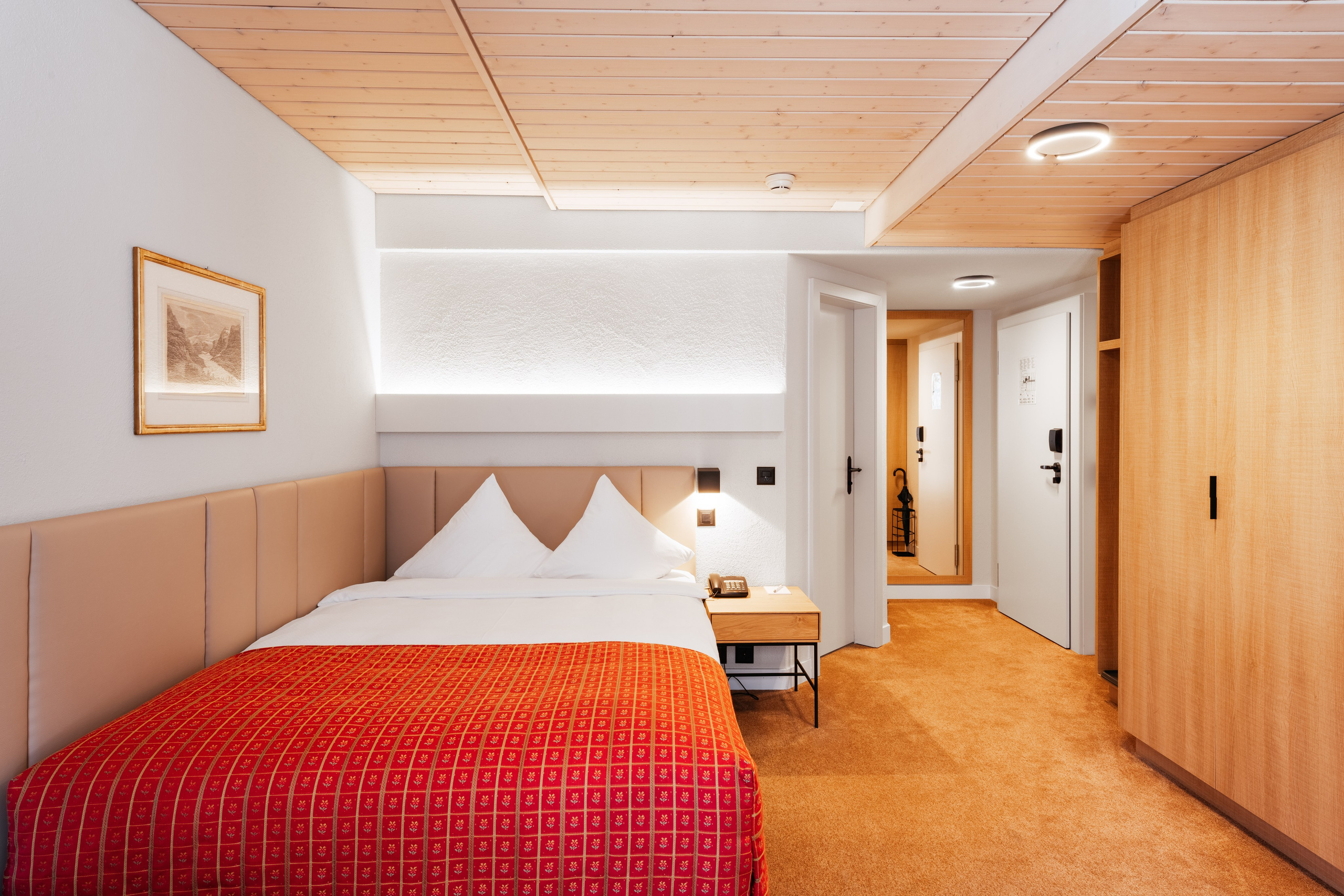 Hotel Kreuz Post, GRINDELWALD, Kt. BERN. Hallo! Ich bin Elena und arbeite als Immobilienfotografin