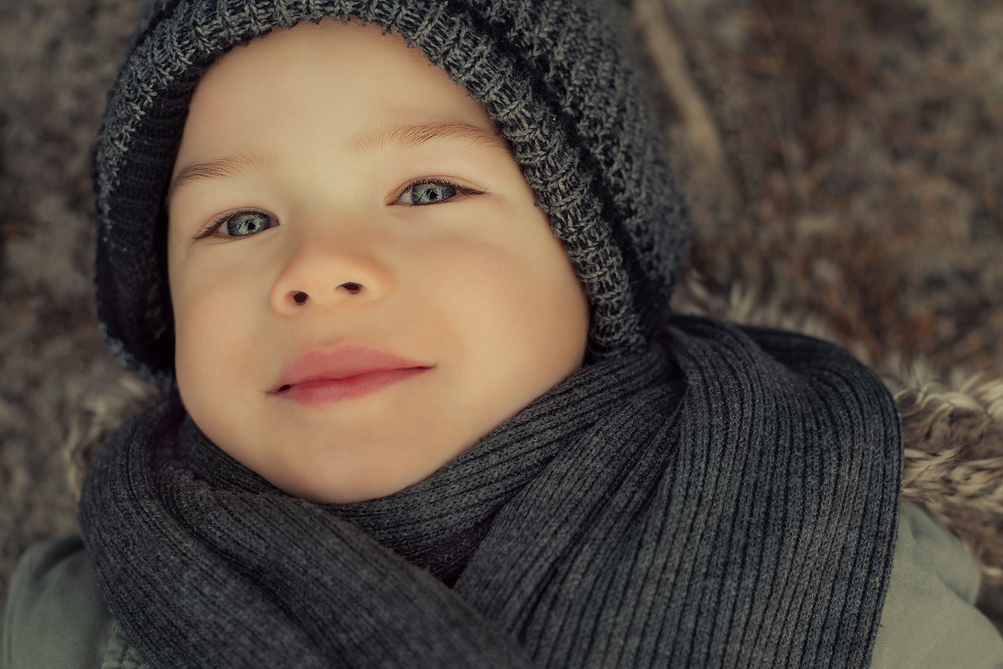 Vaikų fotografavimas gamtoje ir namuose. Fotografas Klaipėdoje ir Lietuvoje — Olga Kosmachiova Photography