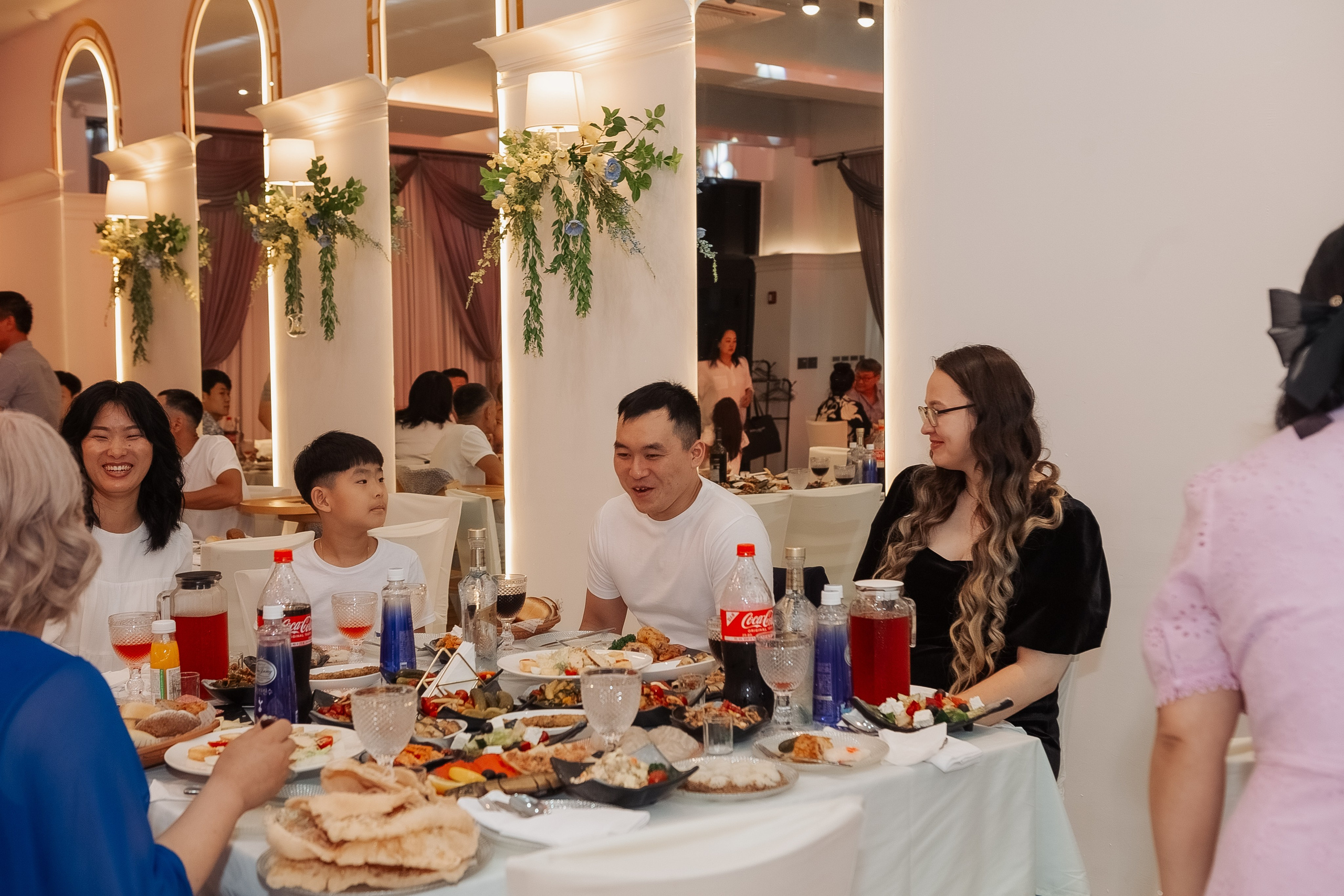 Тео дома и в ресторане. Фотограф беременности, ньюборн и годовасиков в Корее Жанна Хан