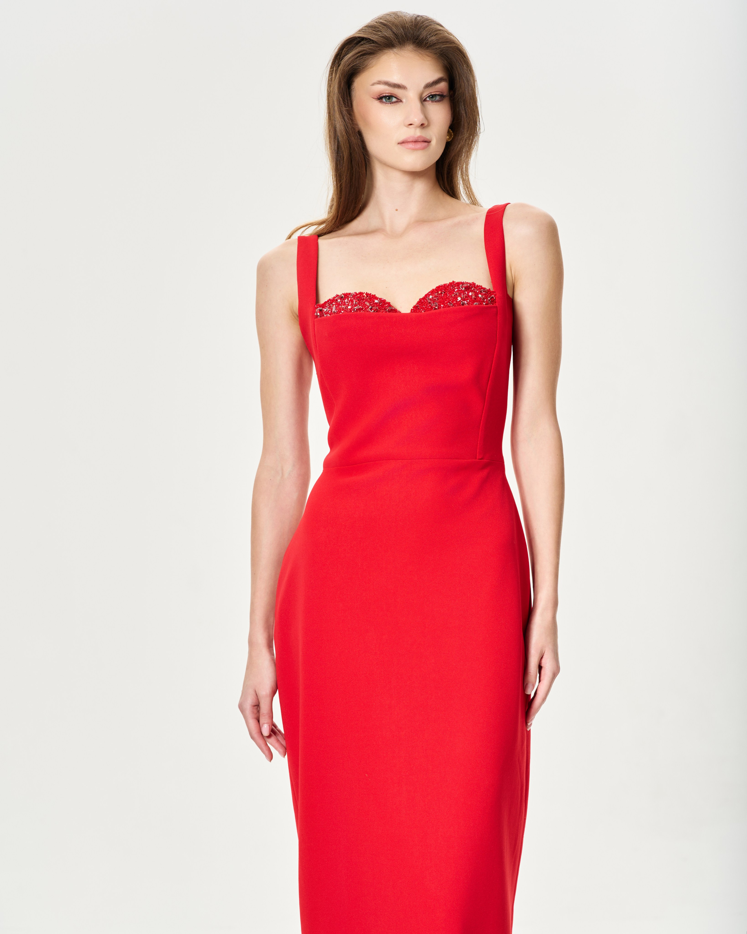 E-COMMERCE FASHION. Dubai photographer Anastasiia.dxb — portrait, fashion and brand photoshoots. Professional photographer for personal and commercial projects