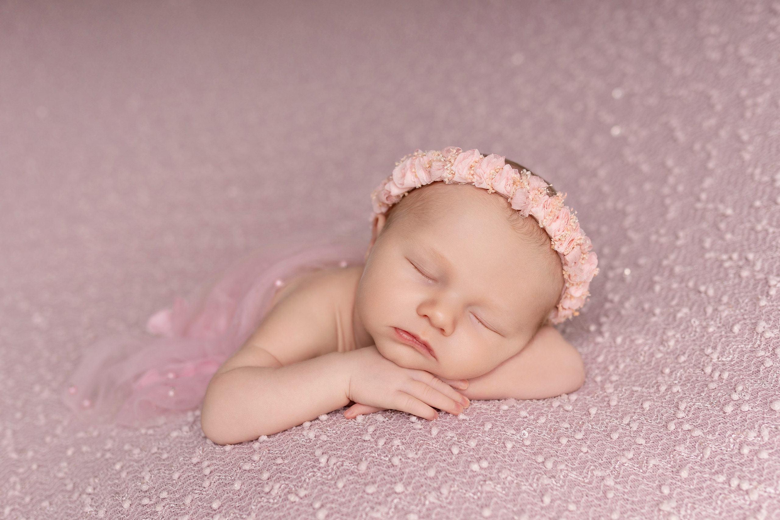 Esu Aleksandra naujagimių ir kudikių fotografė iš Vilniaus