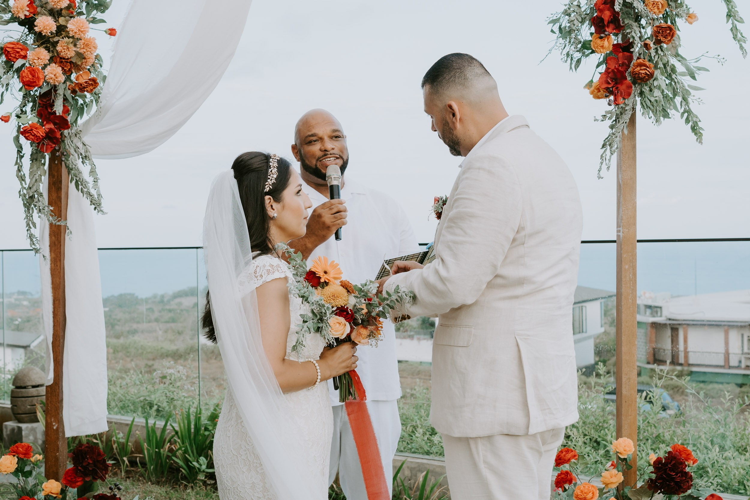 Bernardino & Ana. Female Photographer in Bali