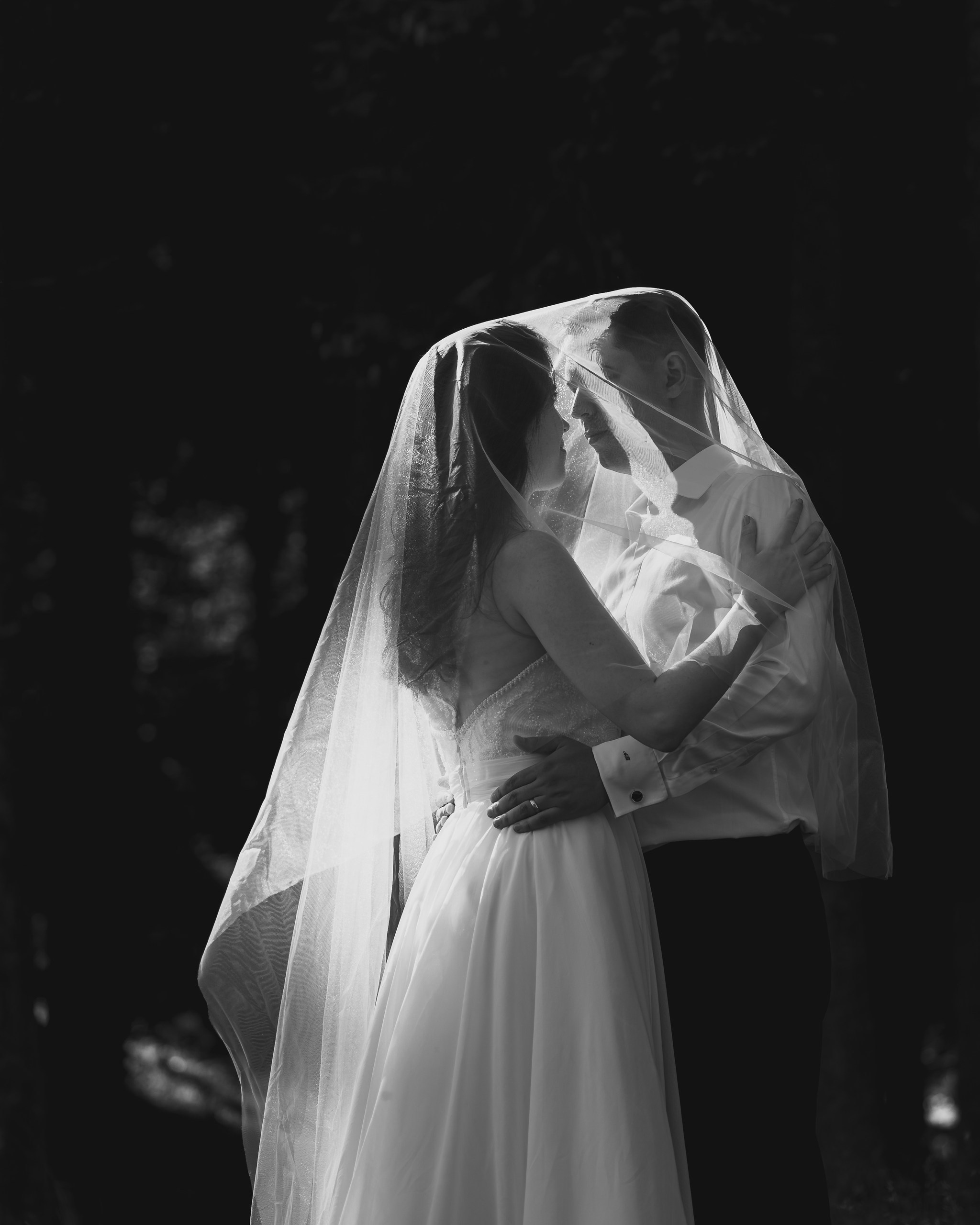 Trash the dress — Lorena&Adi  - Mihai Popa. Mihai Popa |Wedding Photographer | Worldwide | Bucharest