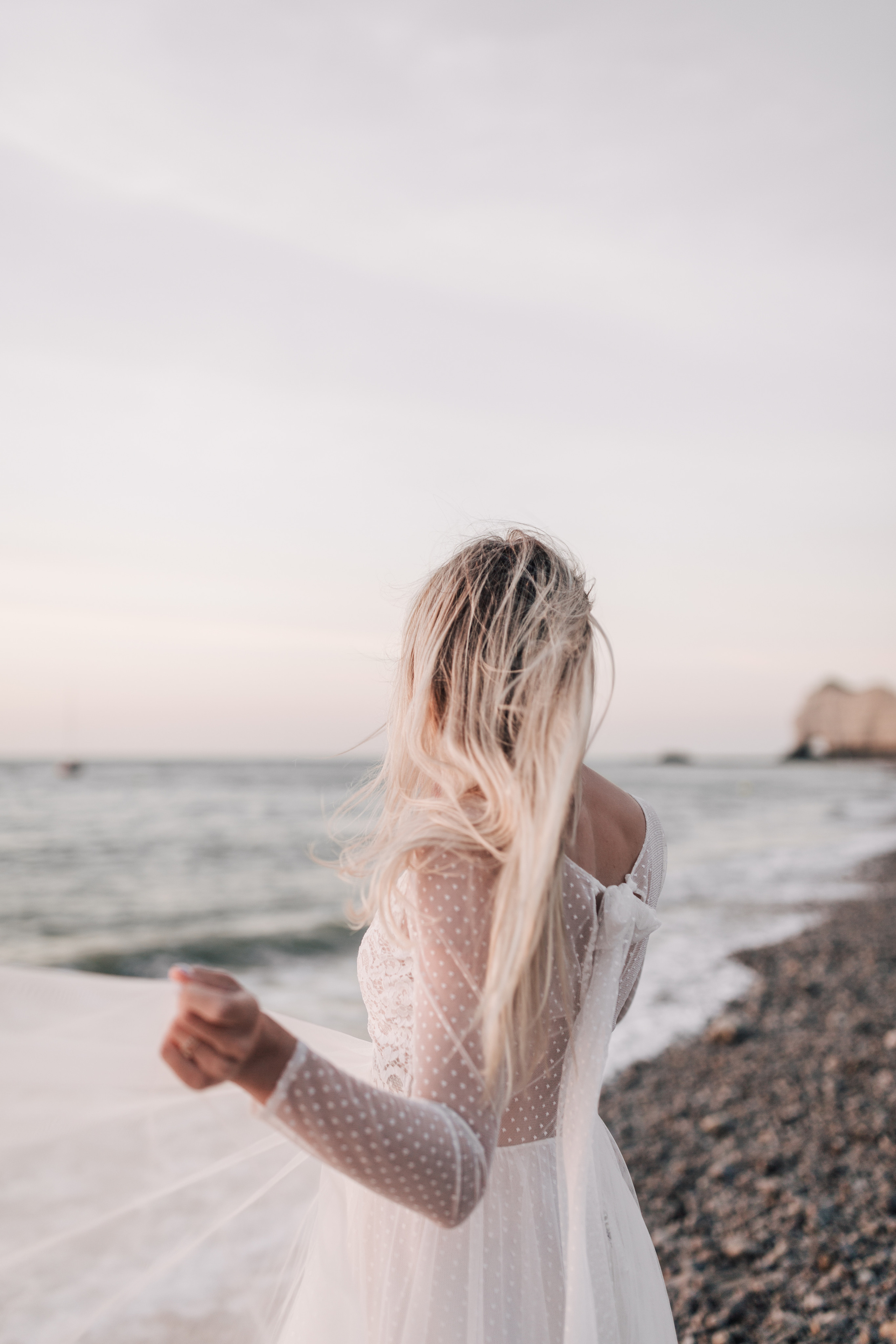 Wedding shooting at sea on Etretat (Maryna & Clement). Фотограф, Руан, Франция