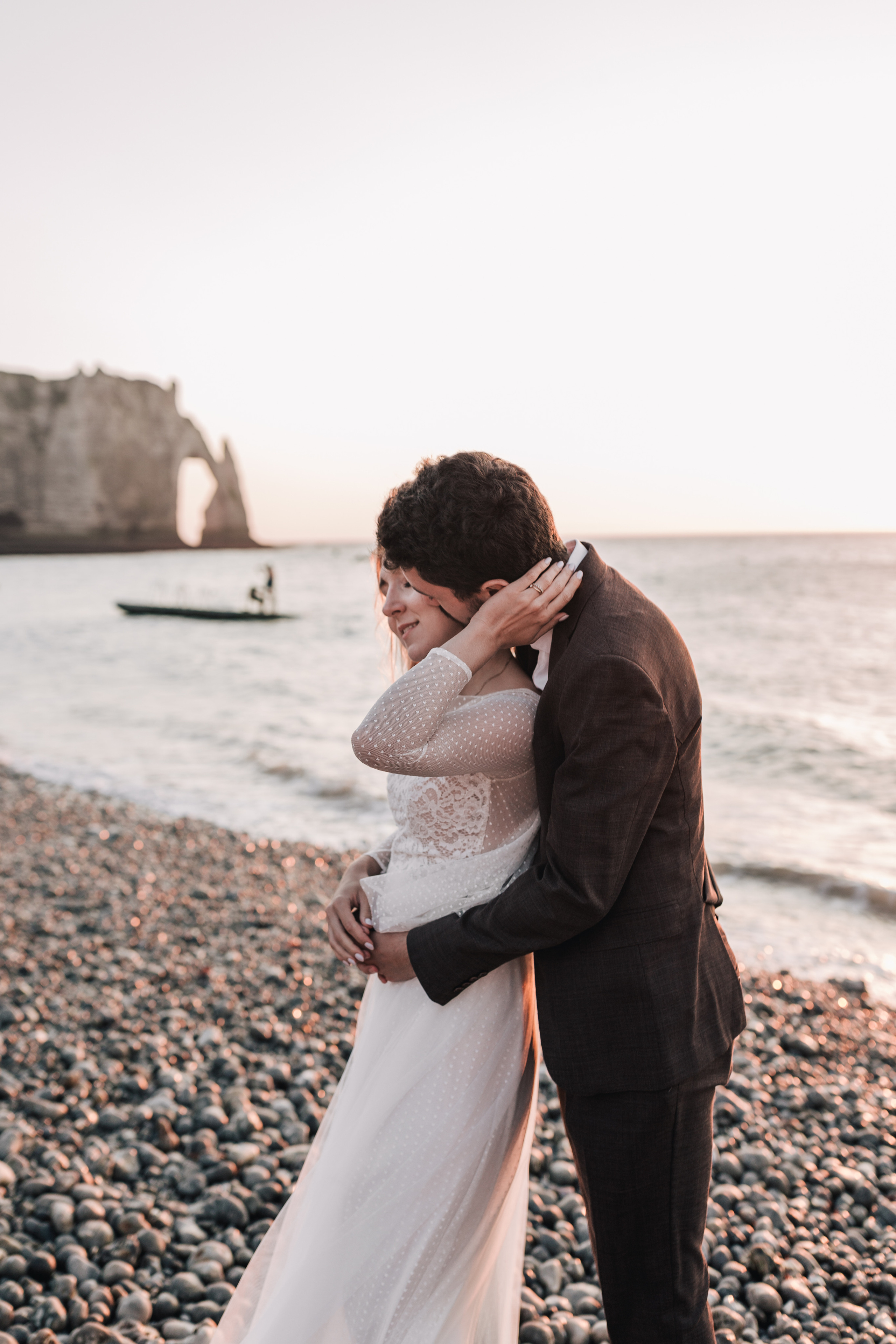 Wedding shooting at sea on Etretat (Maryna & Clement). Фотограф, Руан, Франция