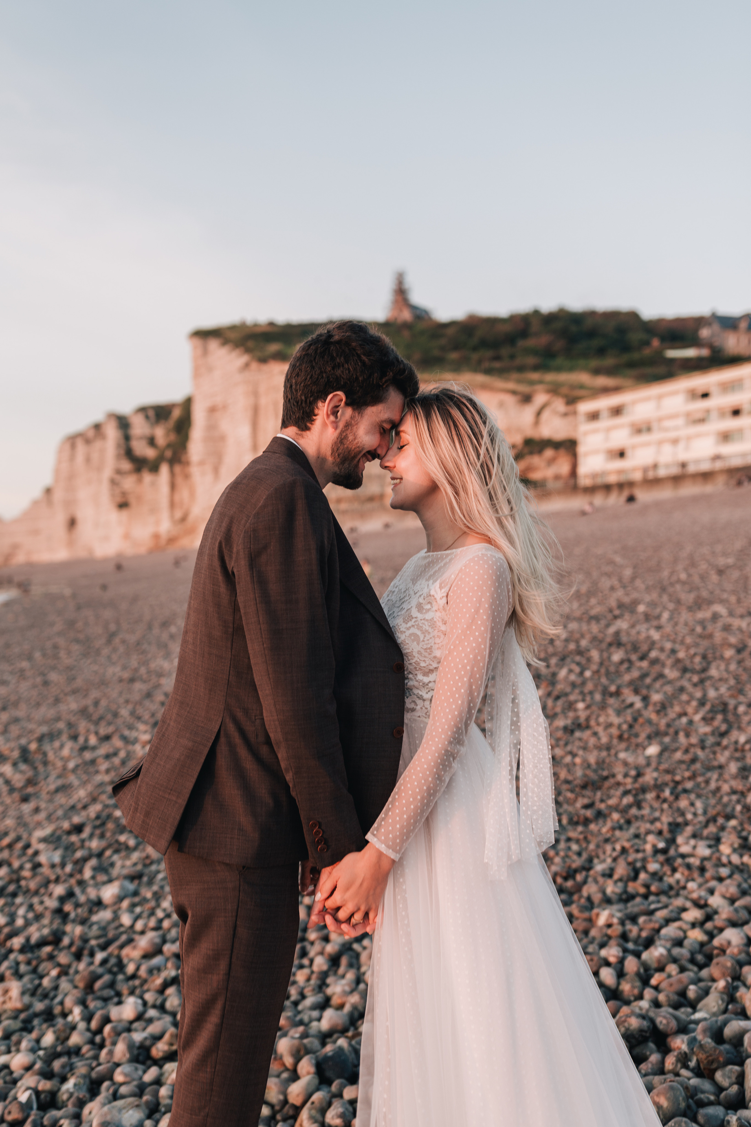 Wedding shooting at sea on Etretat (Maryna & Clement). Фотограф, Руан, Франция