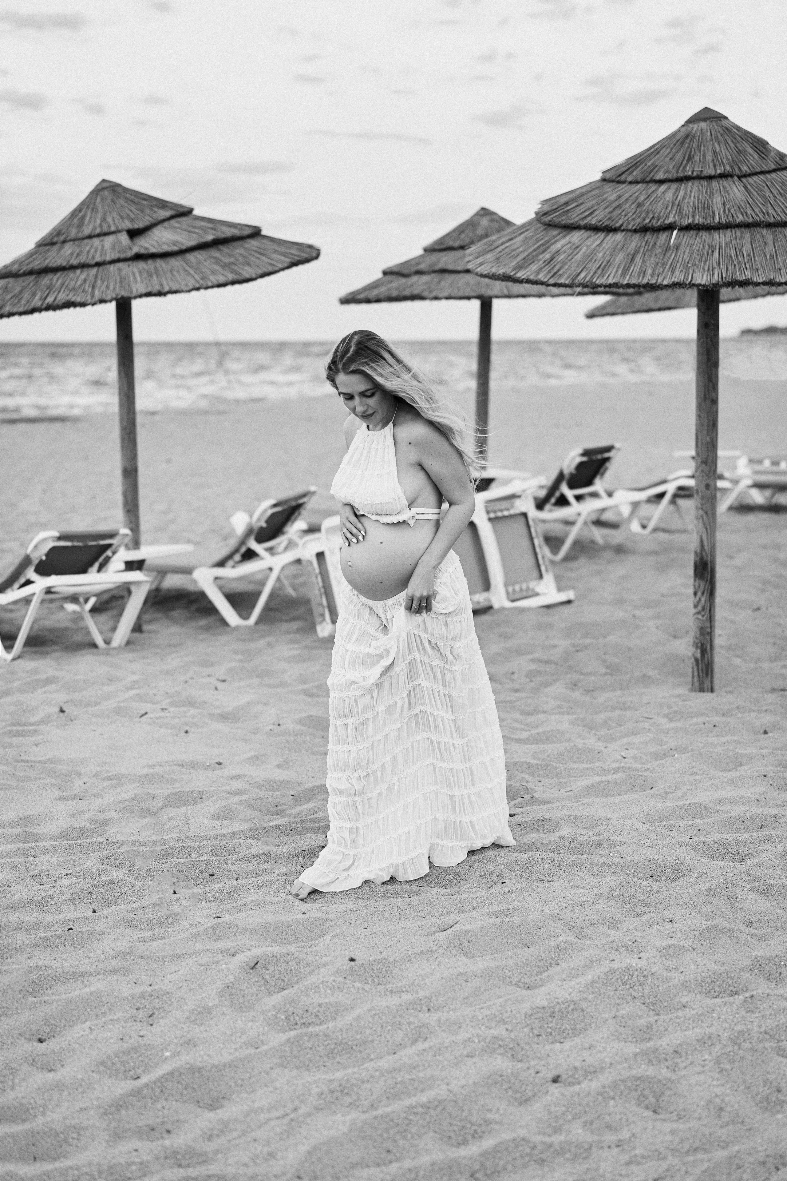 Фотосессия беременности на пляже. Фотограф в Барселоне Жанна Захарченко