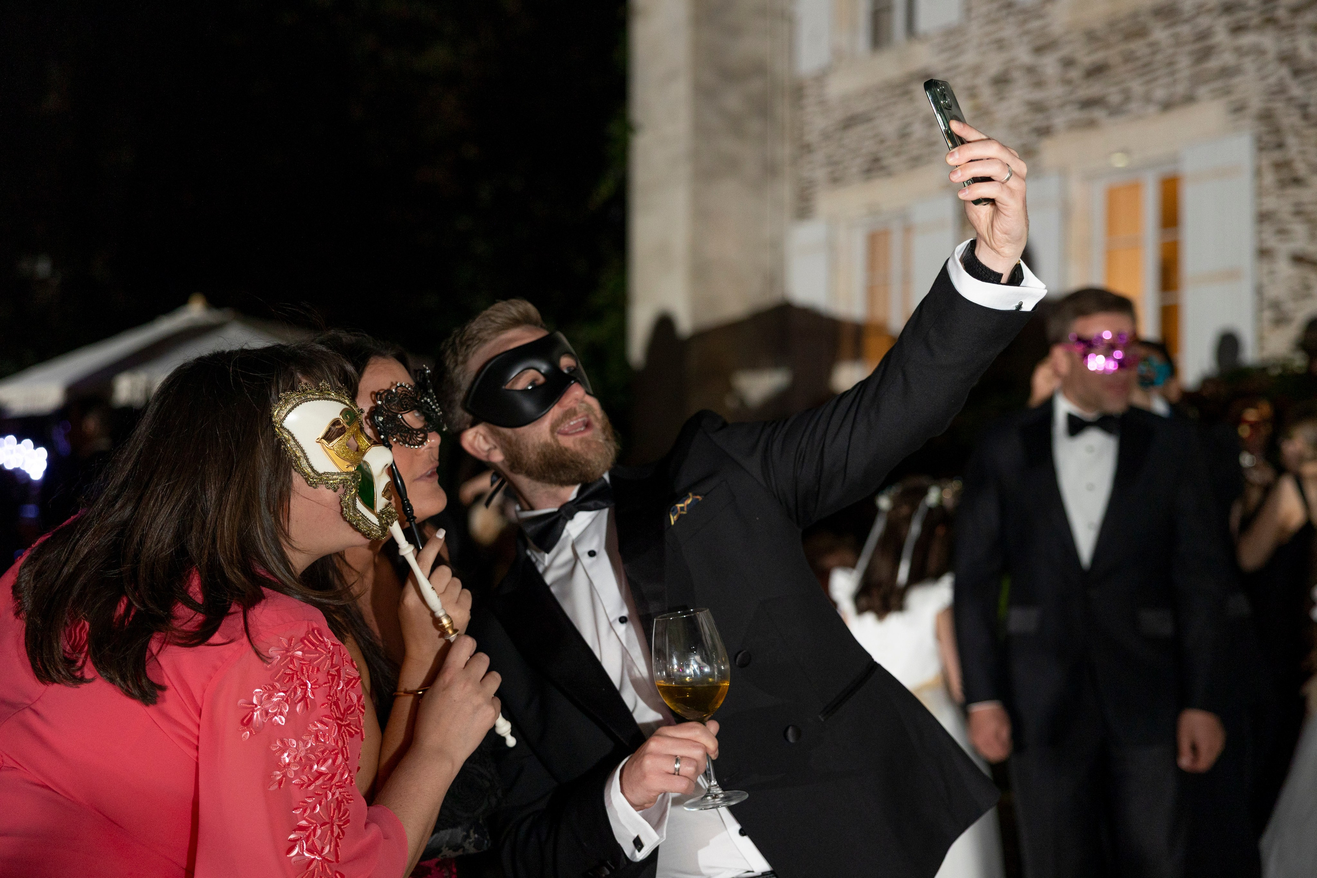 A Dordogne Château Wedding: Lucia & Gareth at d’Oche
