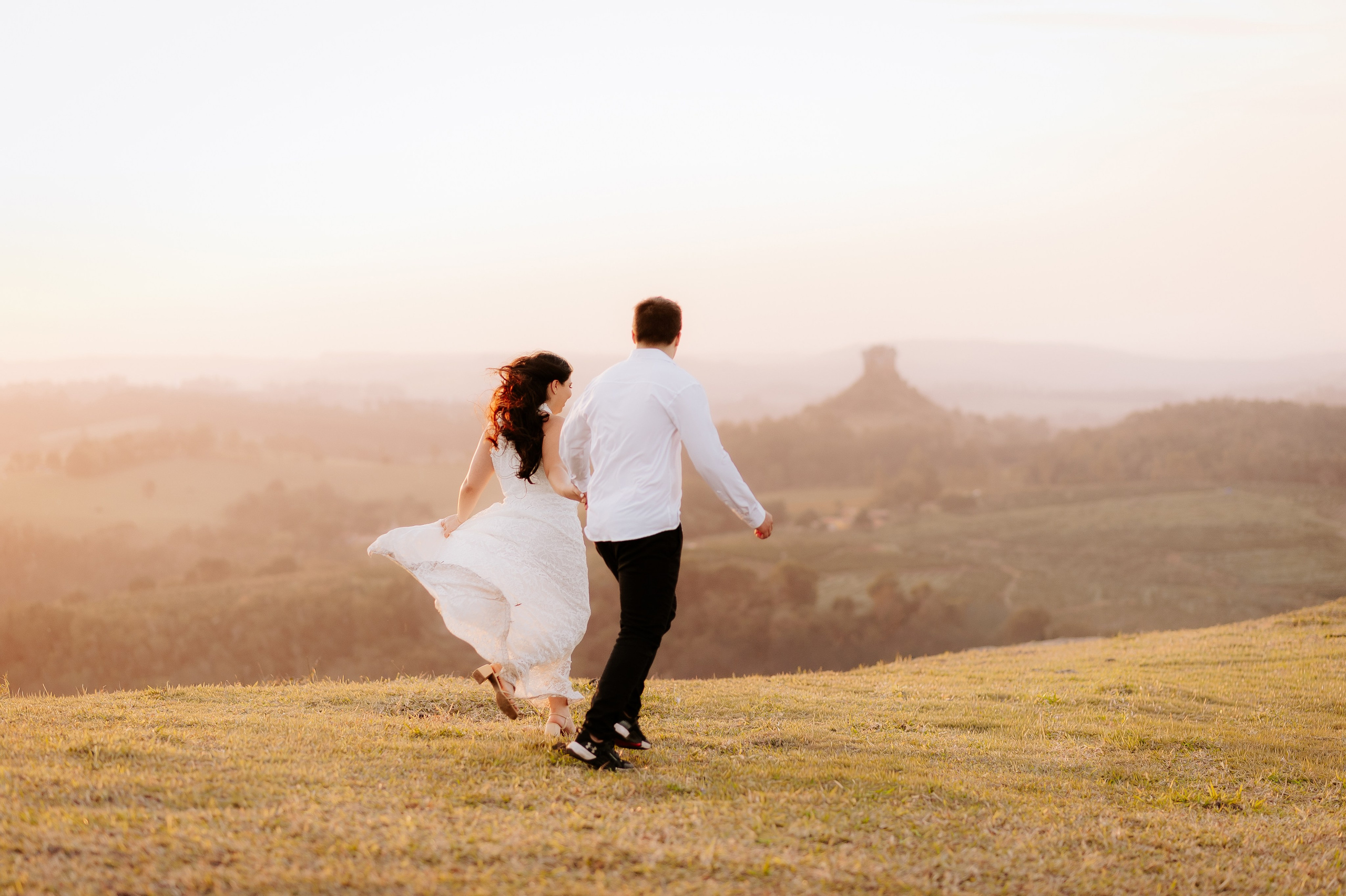 Beatriz & Pablo — Morro Do Gavião / Ribeirão Claro PR. Robson Colaço