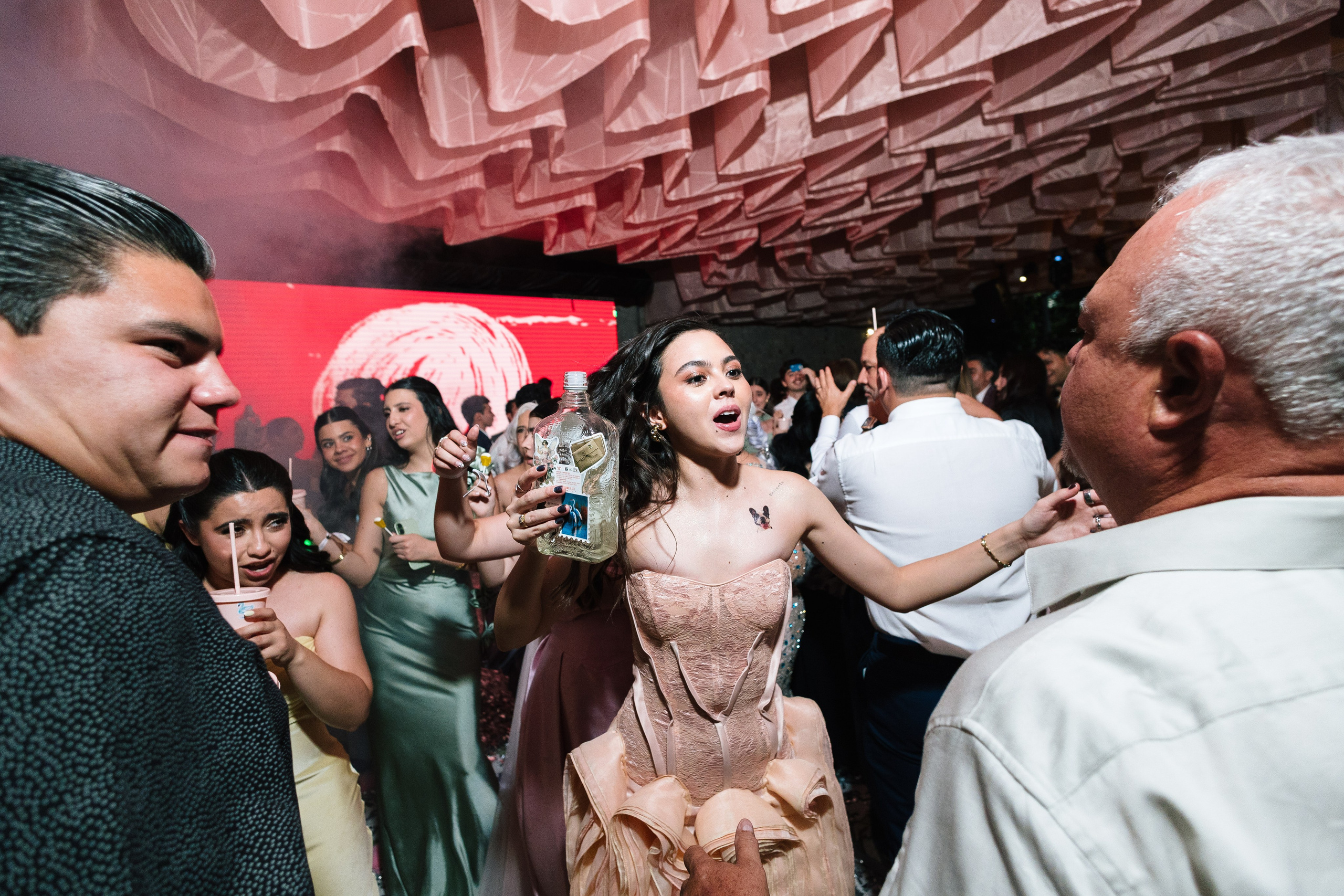 XV Luna. Wedding Photographer Ruth Preciado