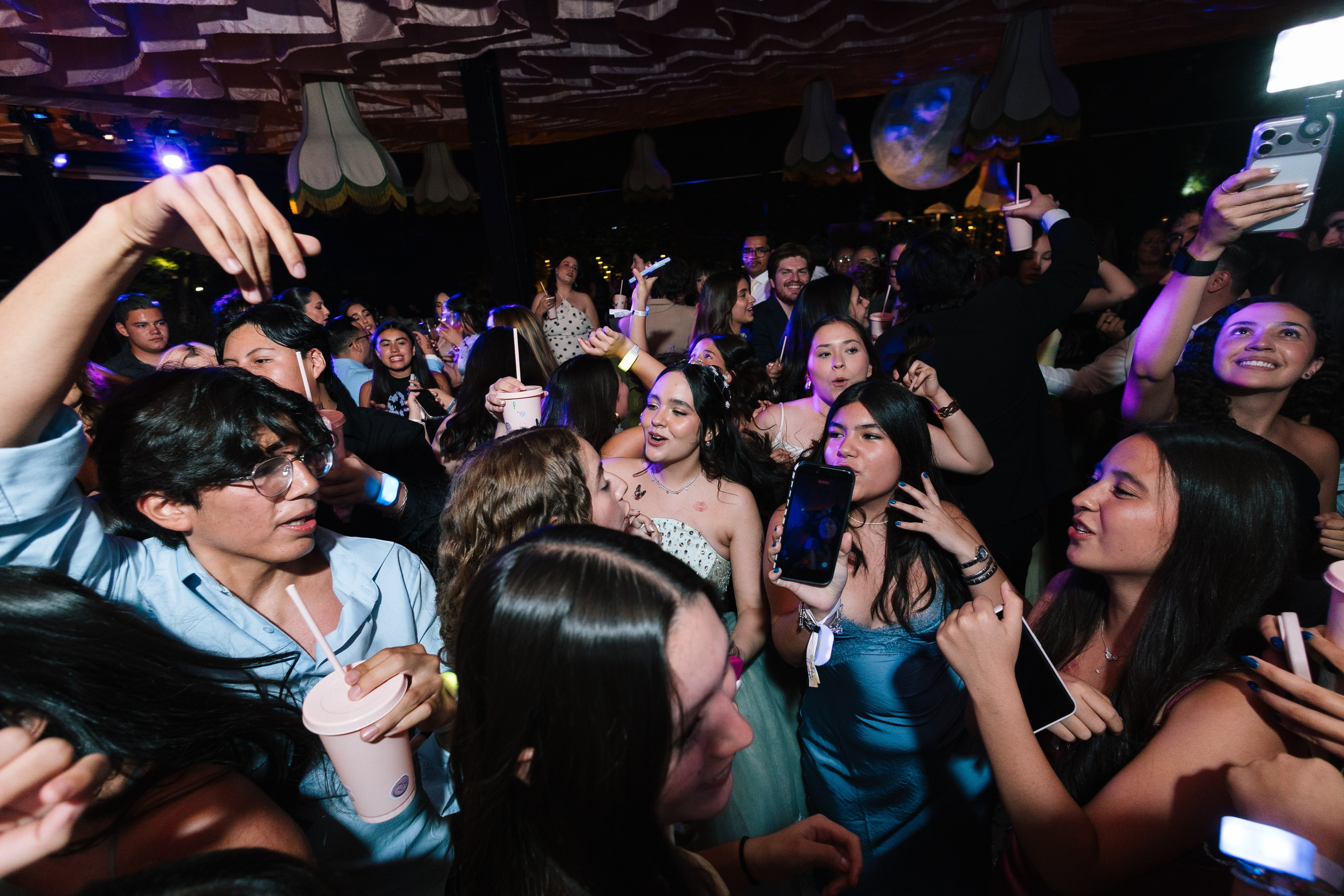 XV Luna. Wedding Photographer Ruth Preciado