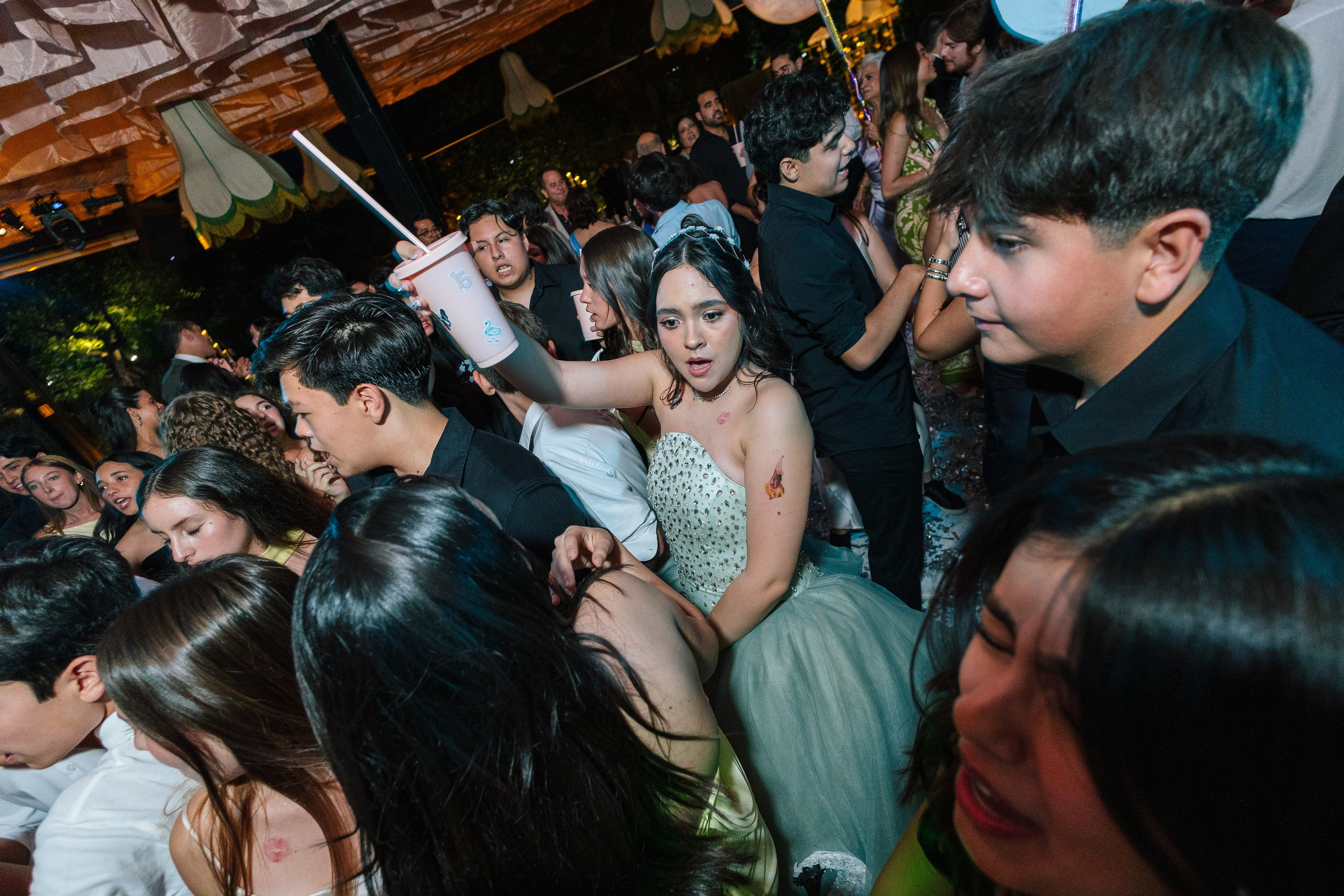 XV Luna. Wedding Photographer Ruth Preciado