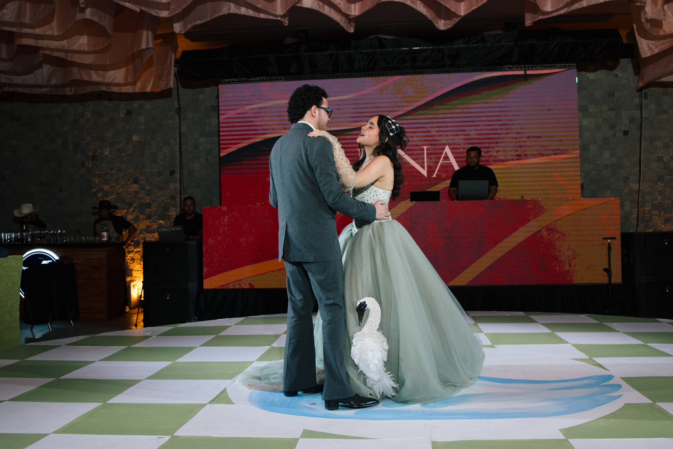 XV Luna. Wedding Photographer Ruth Preciado