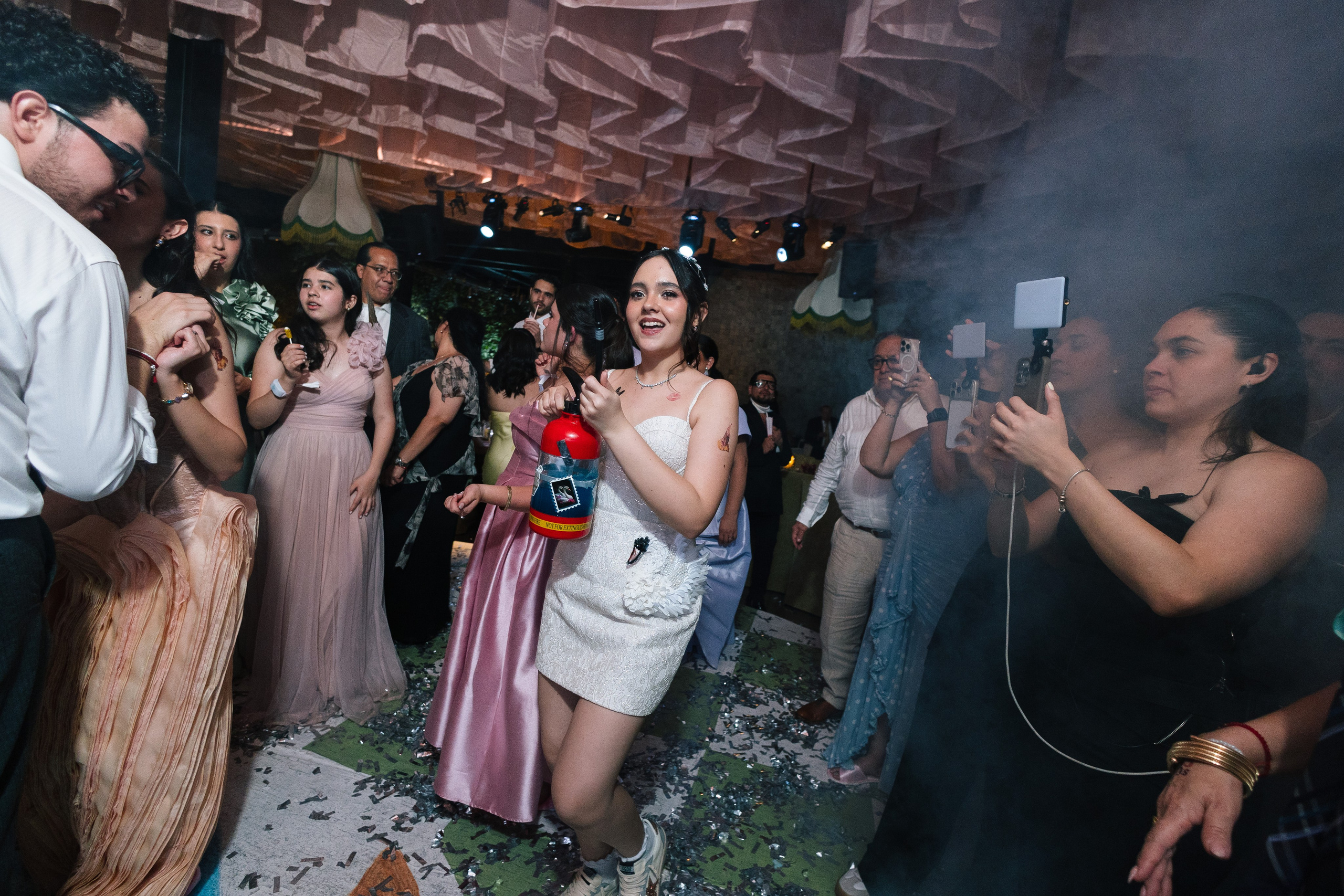 XV Luna. Wedding Photographer Ruth Preciado