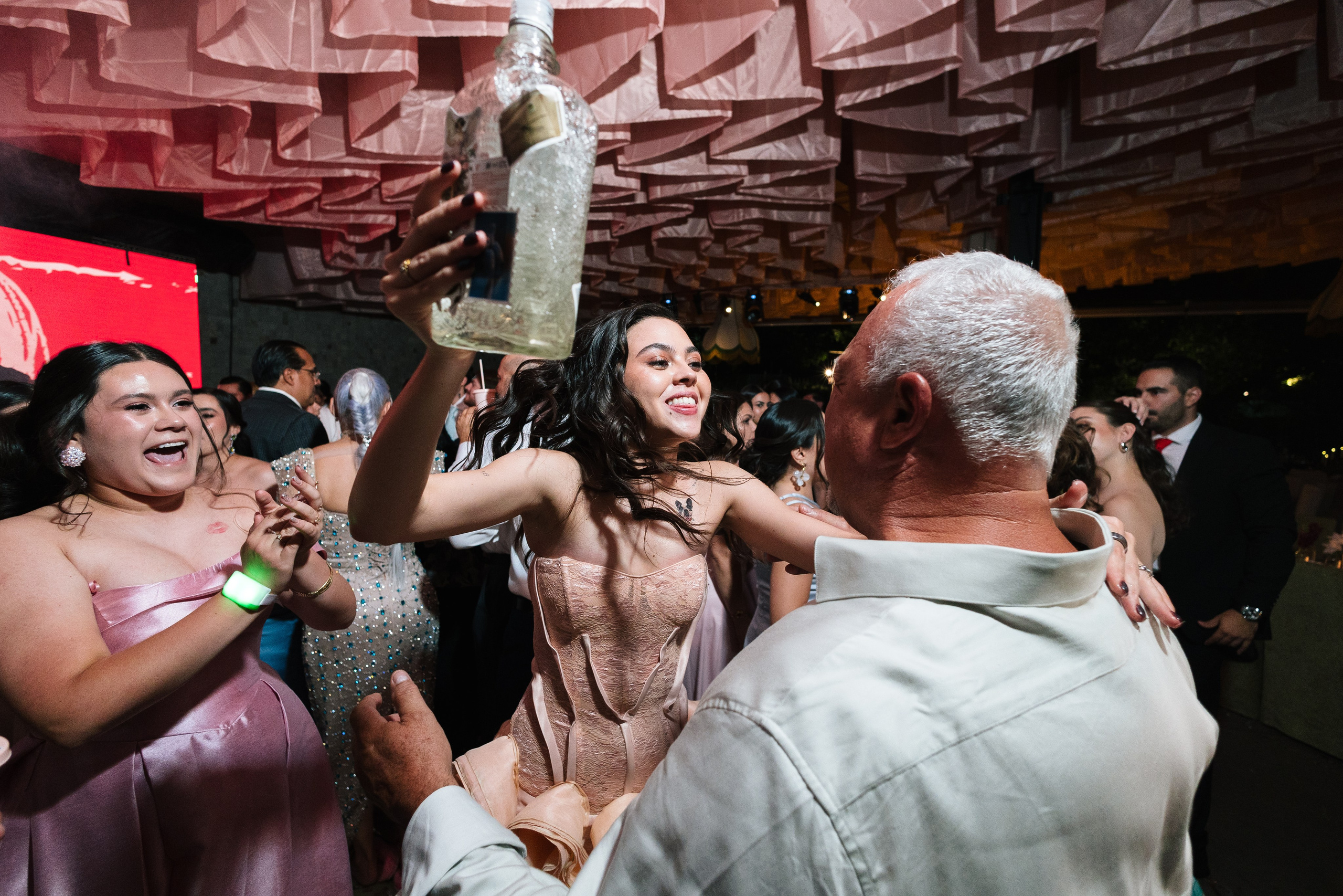 XV Luna. Wedding Photographer Ruth Preciado