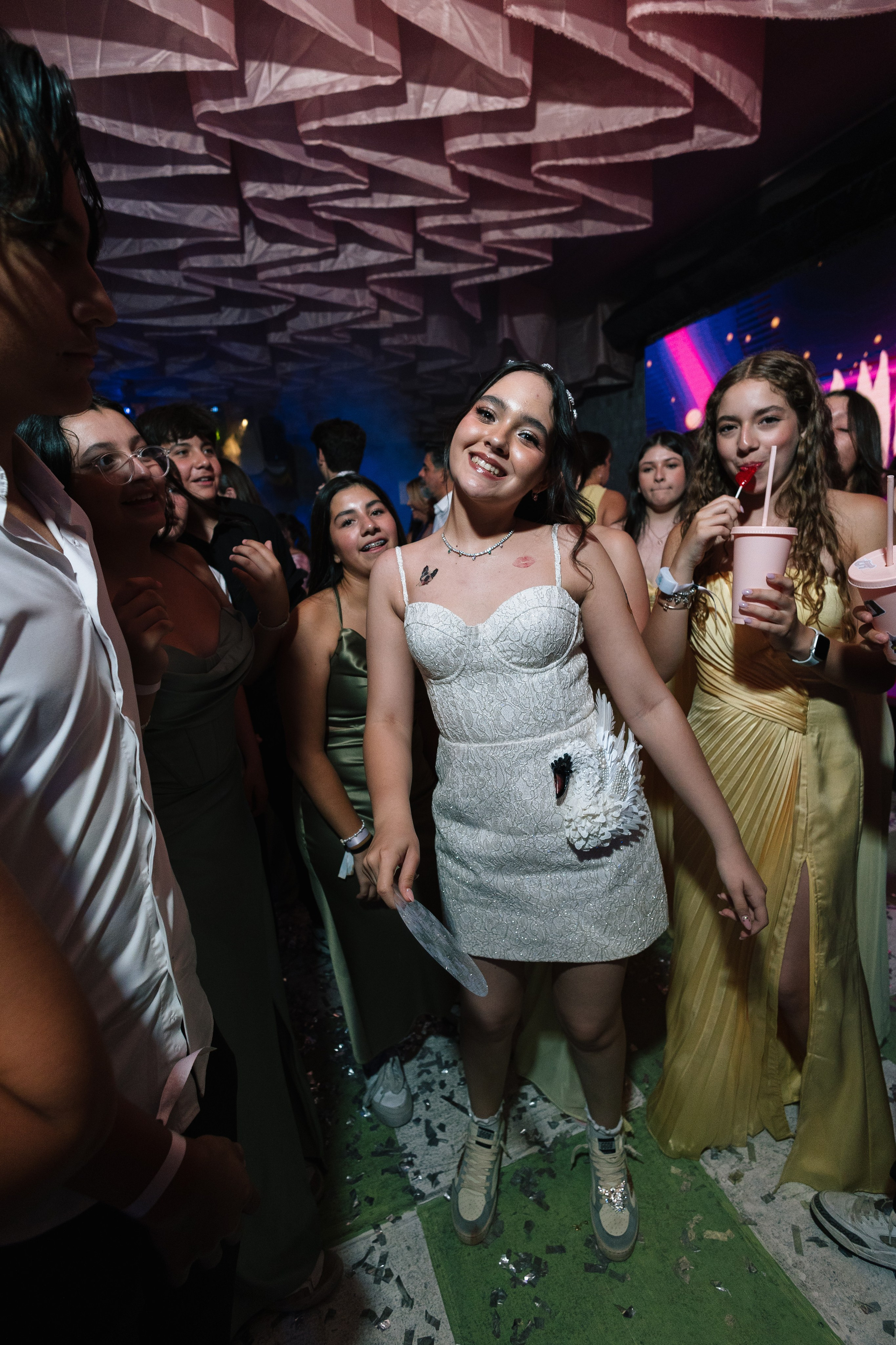 XV Luna. Wedding Photographer Ruth Preciado