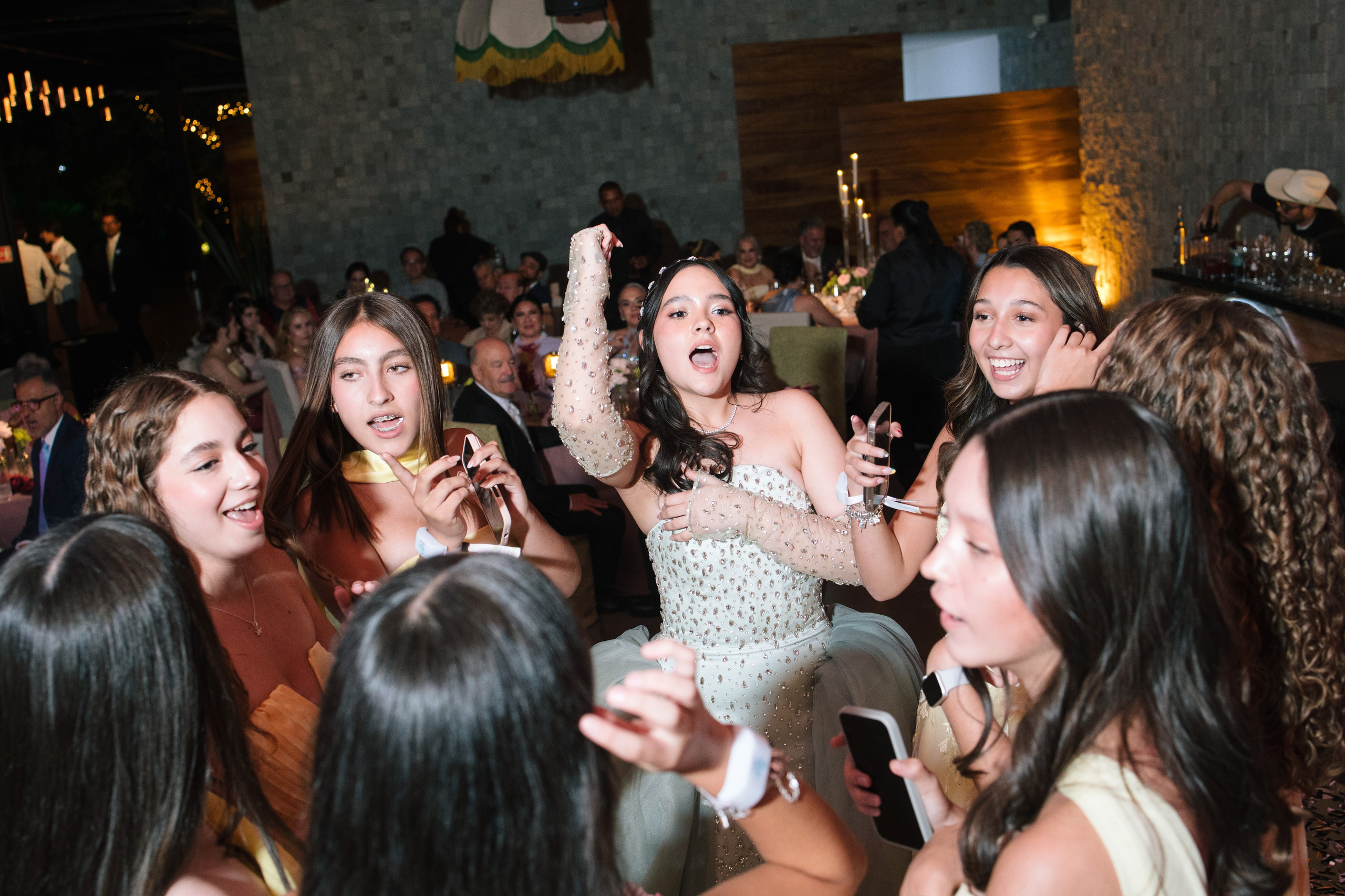XV Luna. Wedding Photographer Ruth Preciado