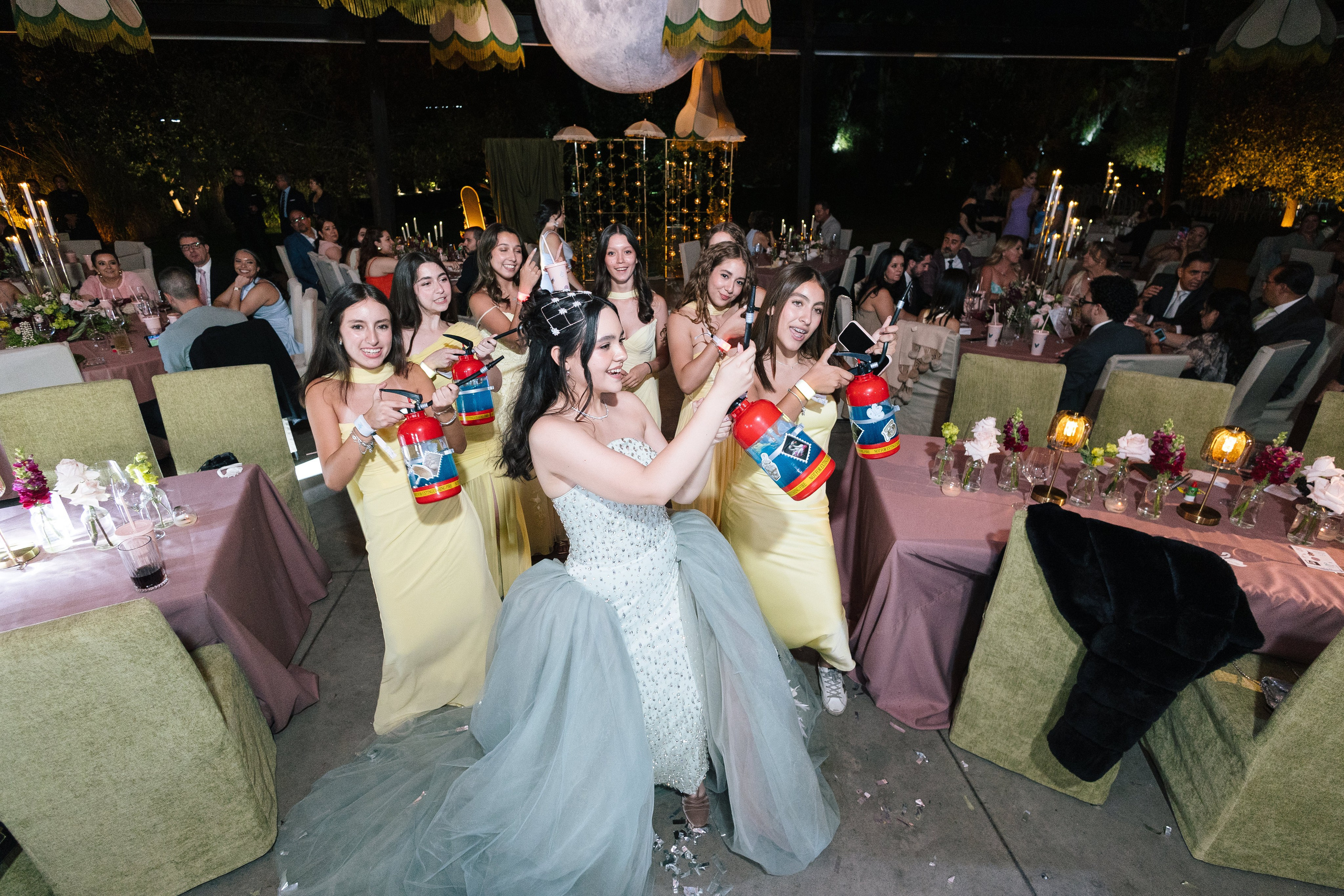 XV Luna. Wedding Photographer Ruth Preciado