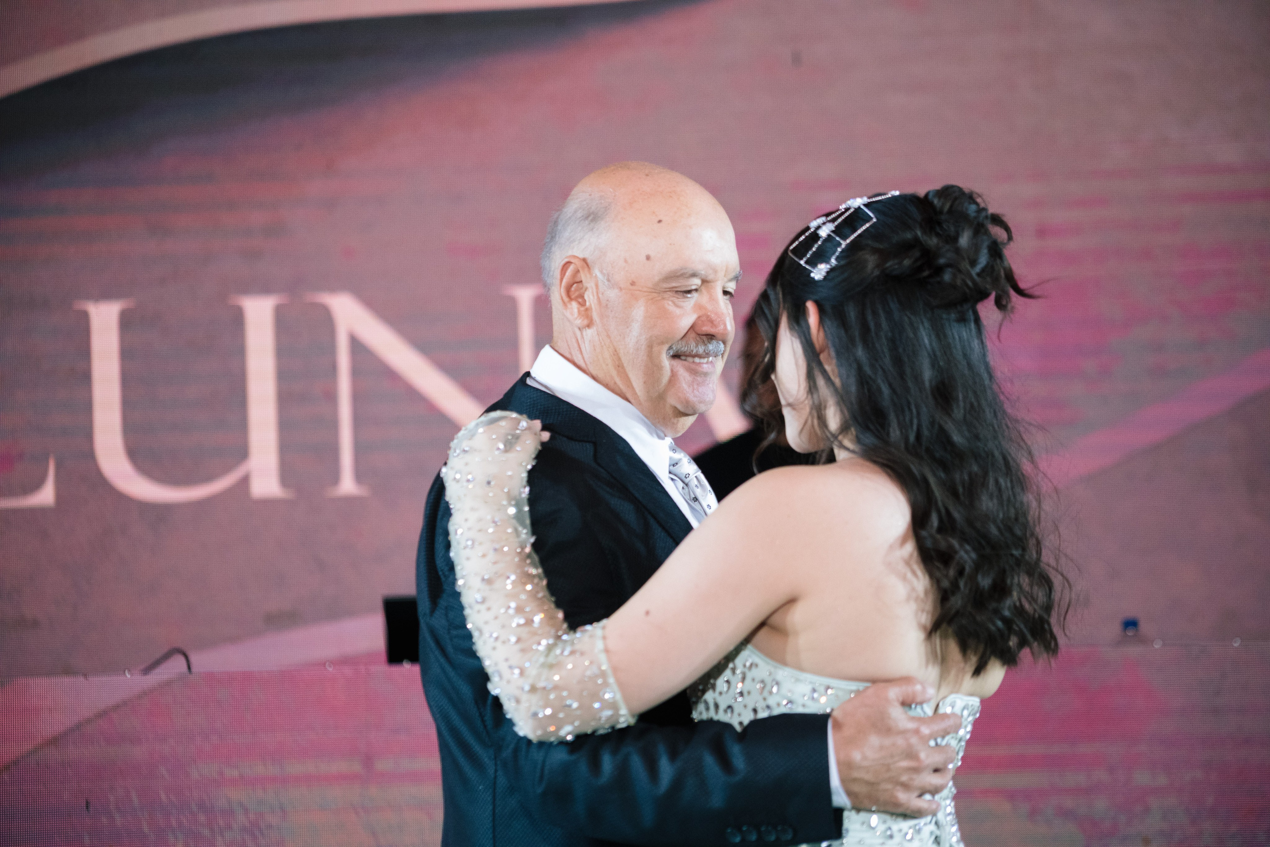 XV Luna. Wedding Photographer Ruth Preciado