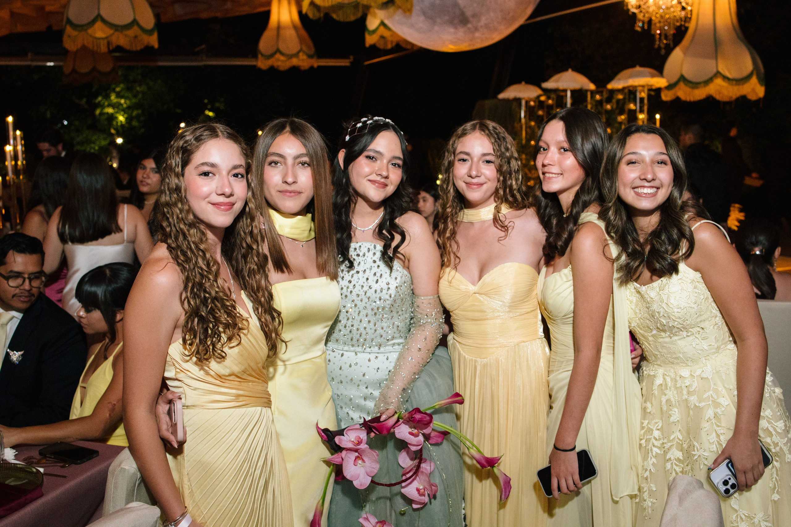 XV Luna. Wedding Photographer Ruth Preciado