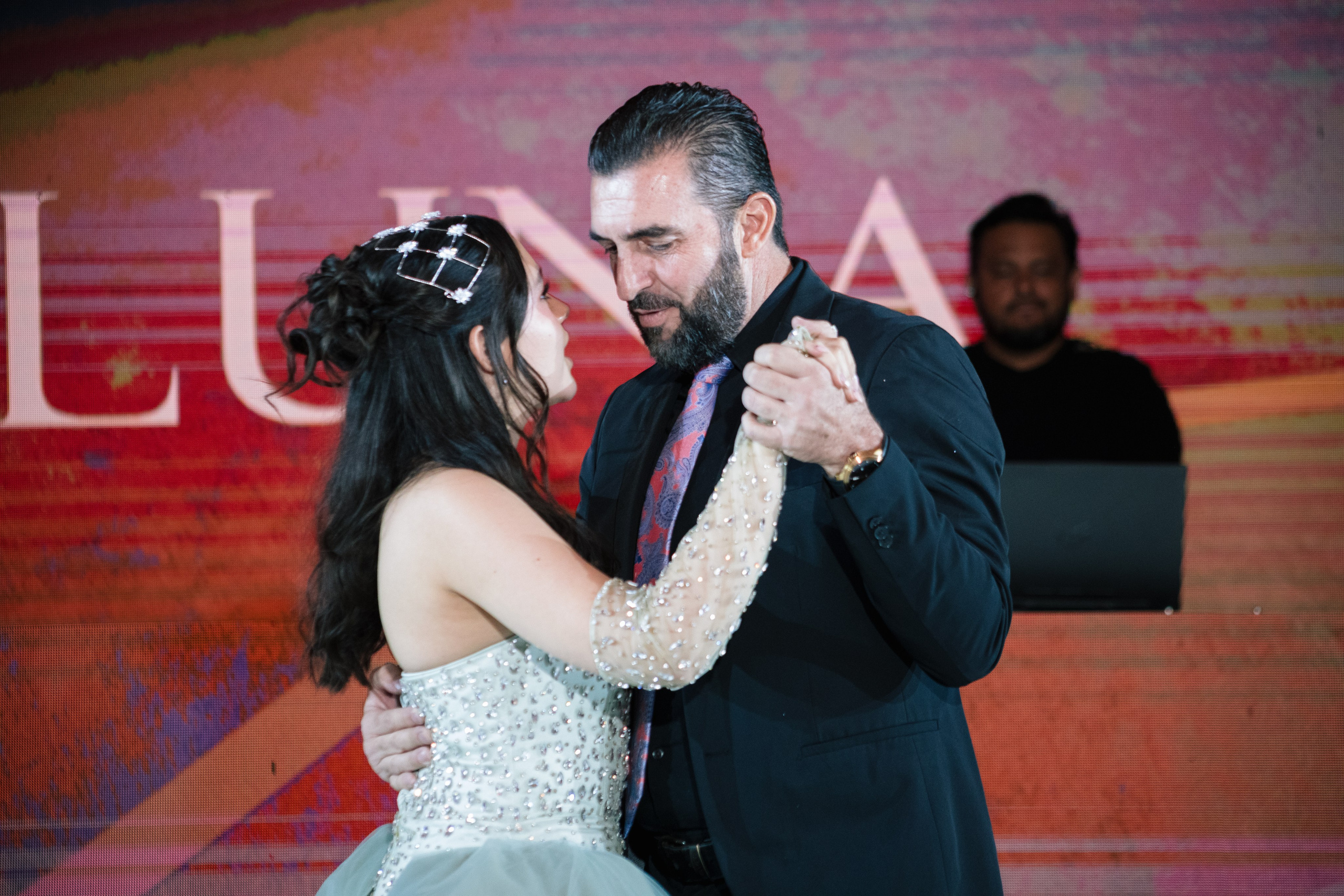XV Luna. Wedding Photographer Ruth Preciado