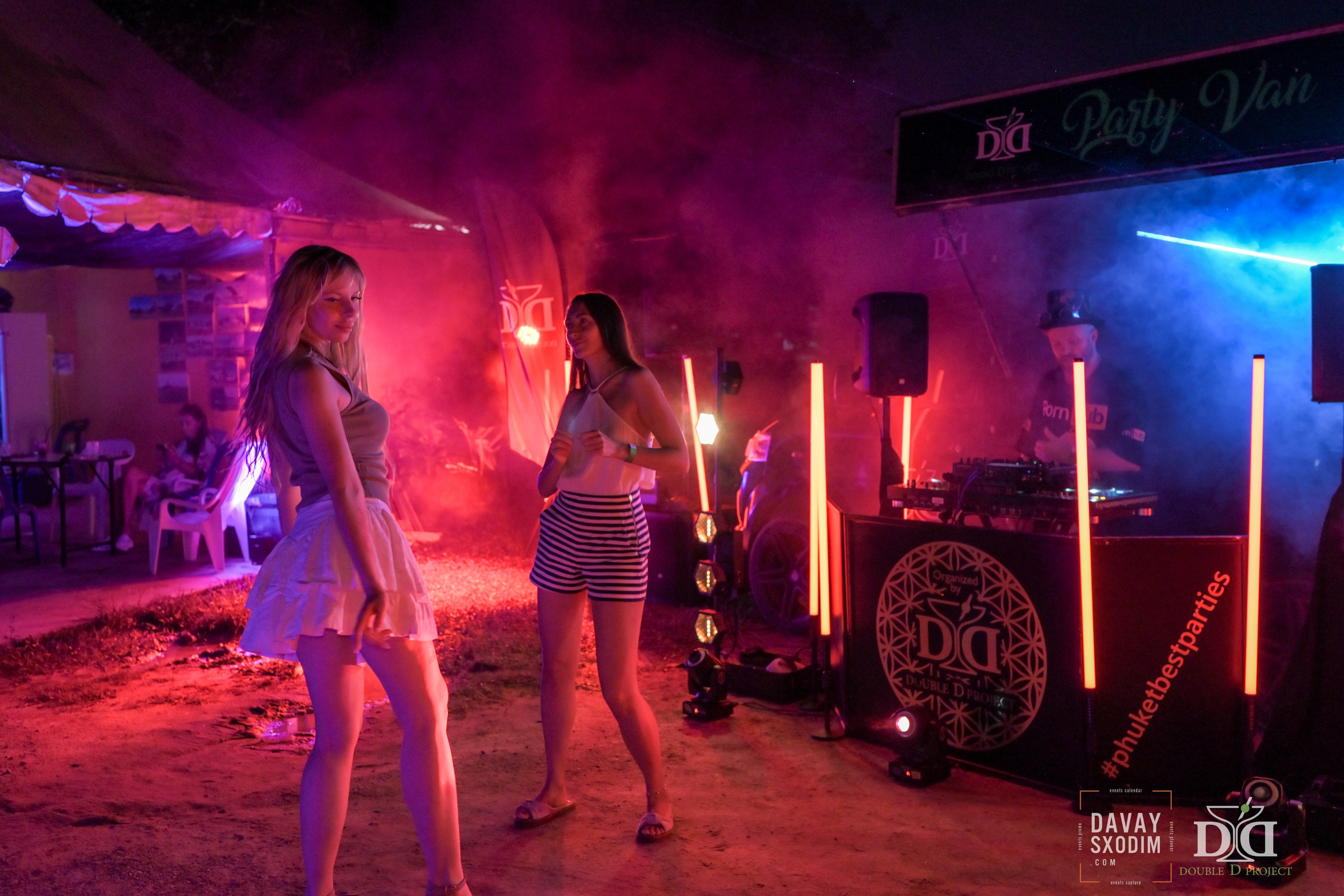 Вечеринка на аэродроме | Фоторепортаж | Афиша | DAVAYSXODIM.com PHUKET. АФИША|ФОТОРЕПОРТАЖИ|ИВЕНТЫ|ПХУКЕТ