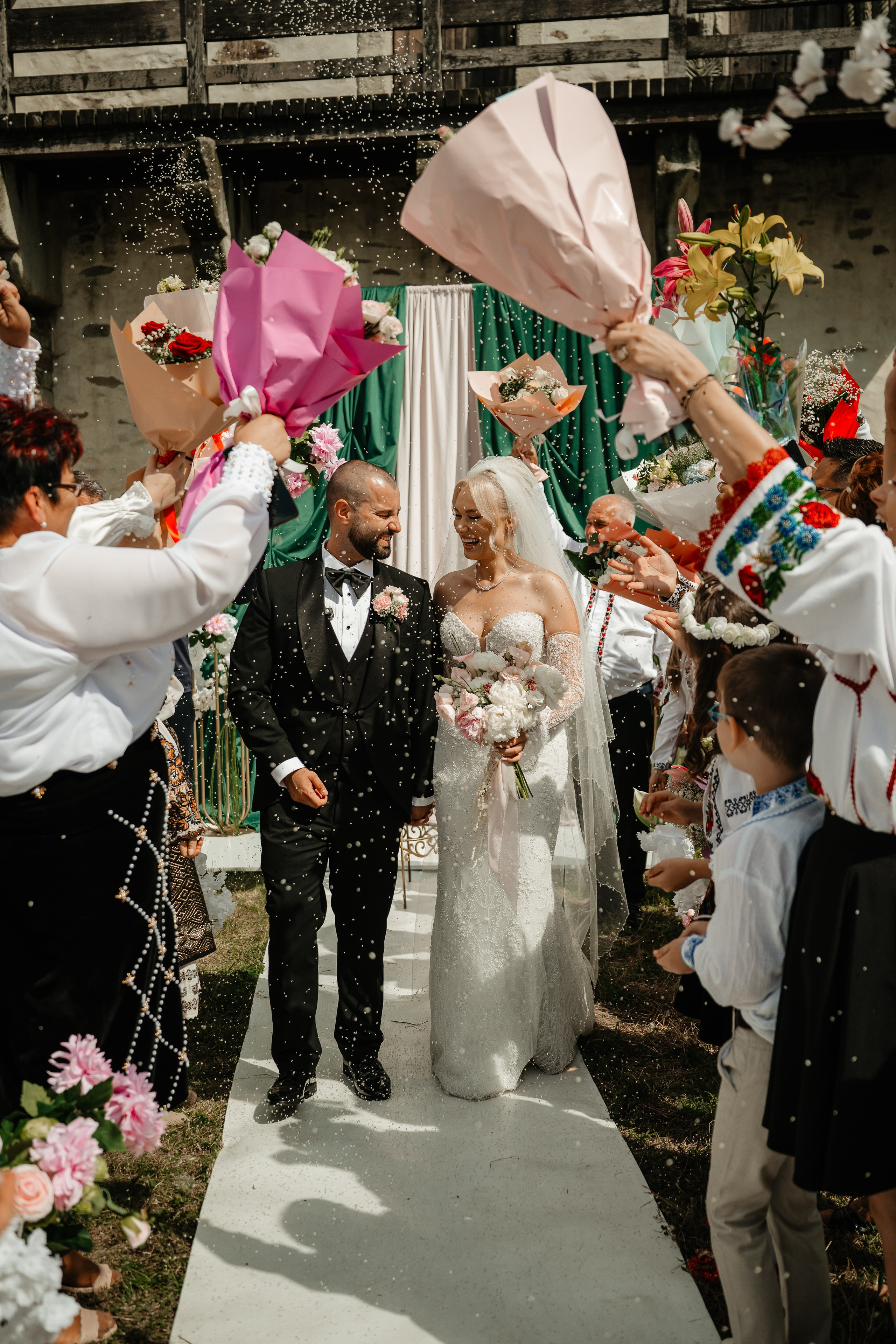 🤎 G a b r i e l a & D a n i e l - Wedding Day Preview. Wedding & Family Photographer