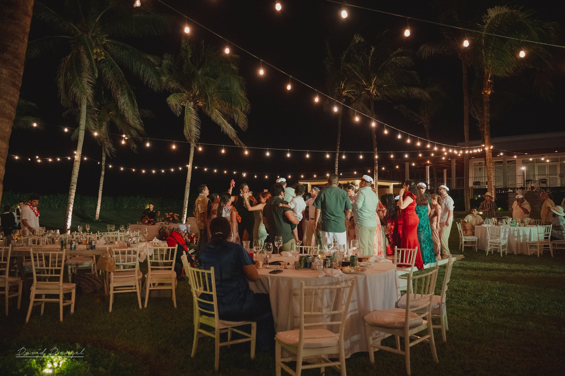 Destination Wedding in the Riviera Maya. Destination wedding photographer based in Cancun and Riviera Maya with service worldwide
