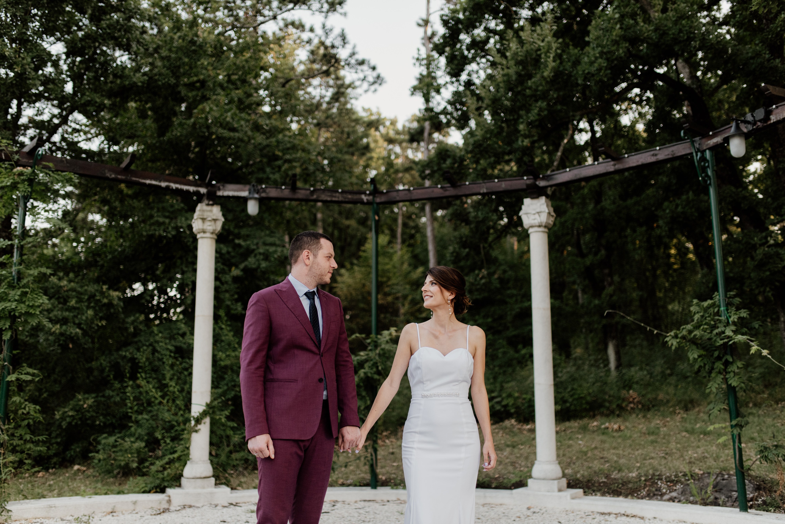 Wedding, family and destination photographer. Based in Serbia, available for the whole world