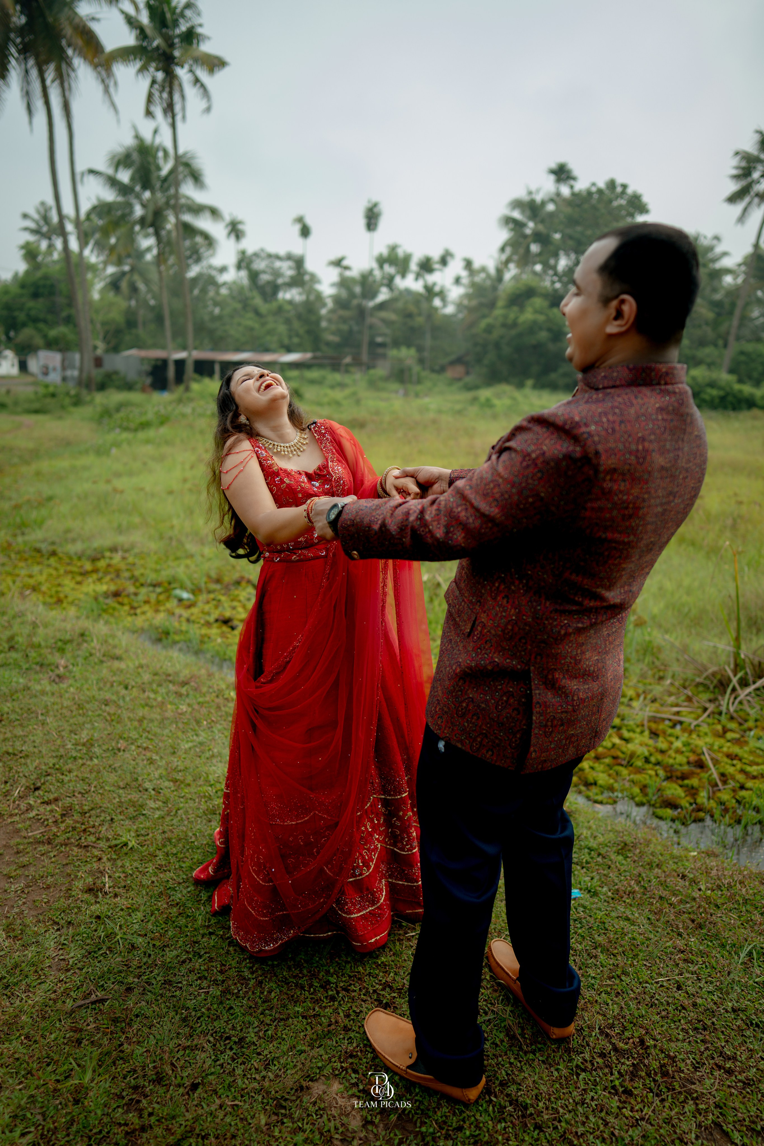 PETER + SHIPLA. TEAMPICADS | Wedding Photography in Calicut, Bangalore & Anantapur