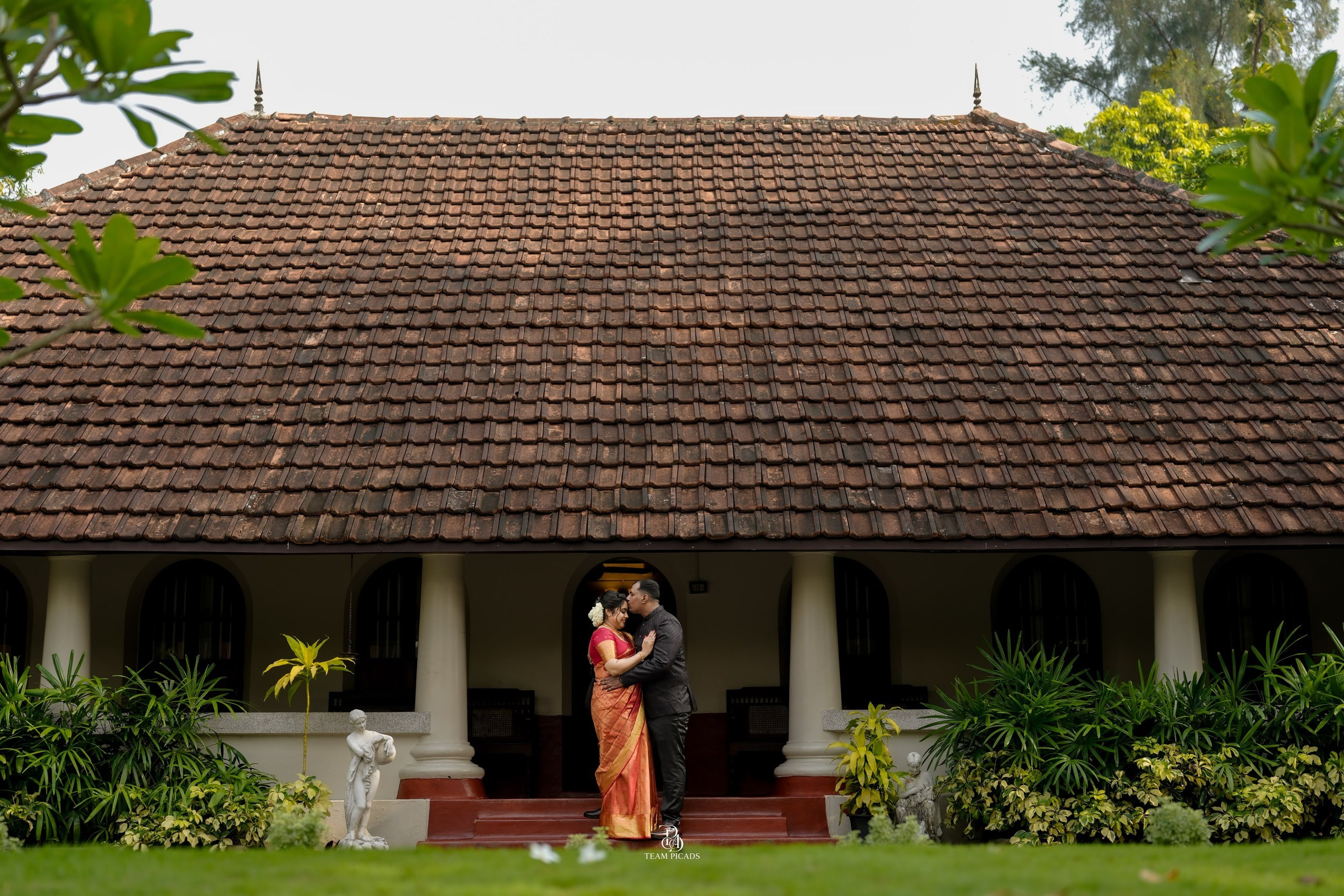 PETER + SHILPA. TEAMPICADS | Wedding Photography in Calicut, Bangalore & Anantapur