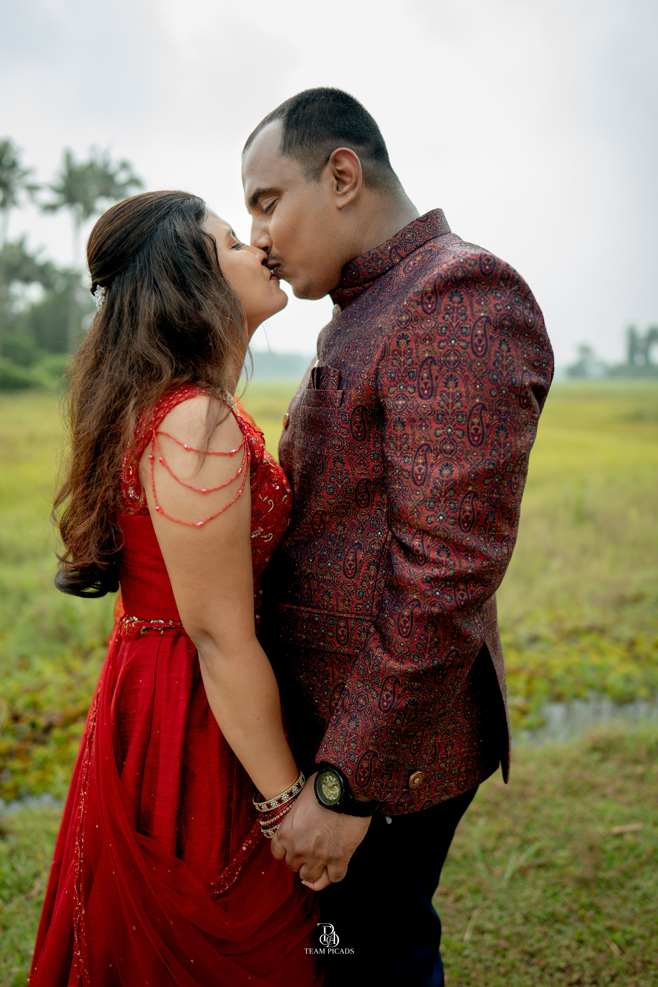 PETER + SHIPLA. TEAMPICADS | Wedding Photography in Calicut, Bangalore & Anantapur