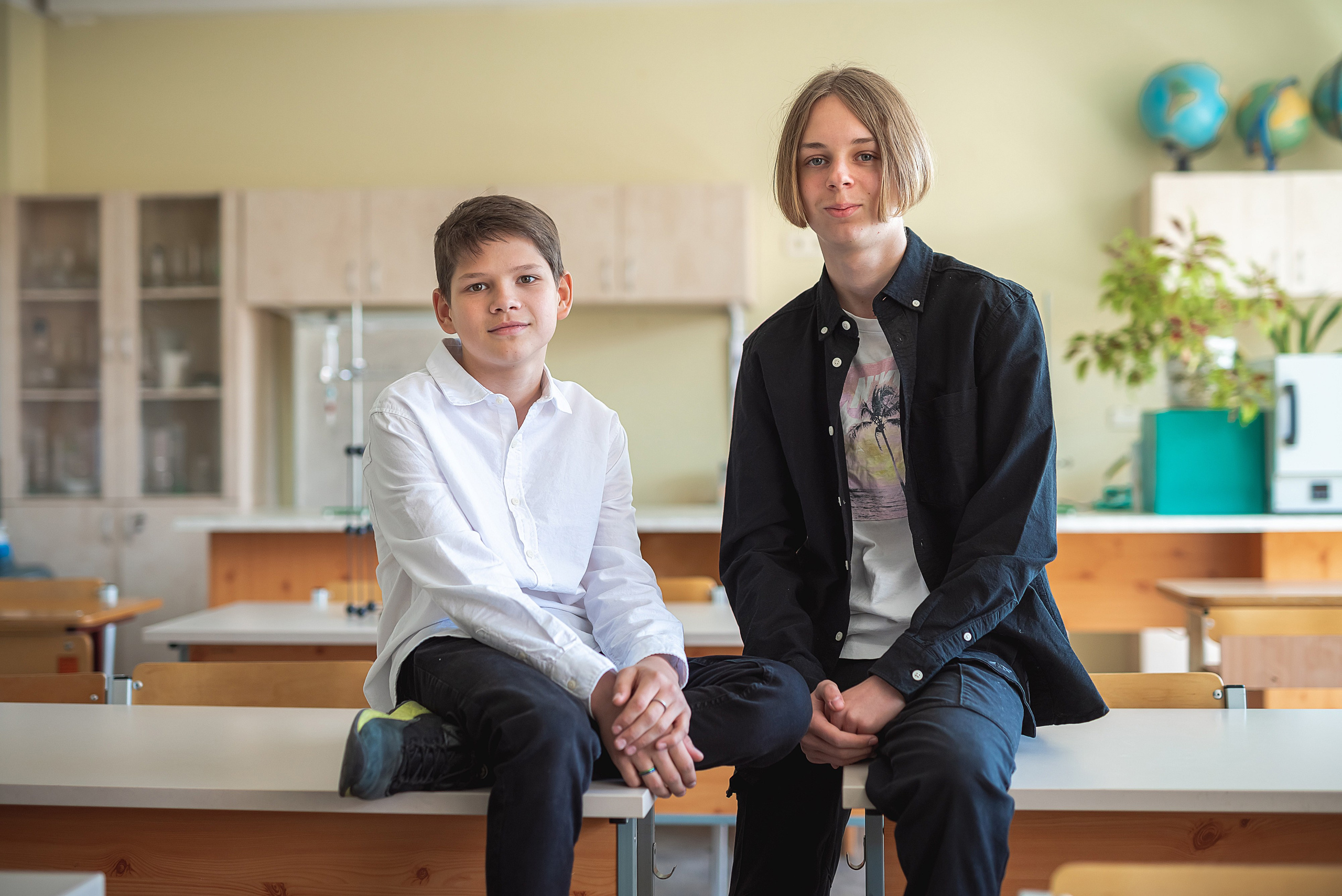 95. Vidusskola, 9 Klase. Fotogrāfs Rīgā. Gīmenes, individuālās un dažādu produktu fotosesijas