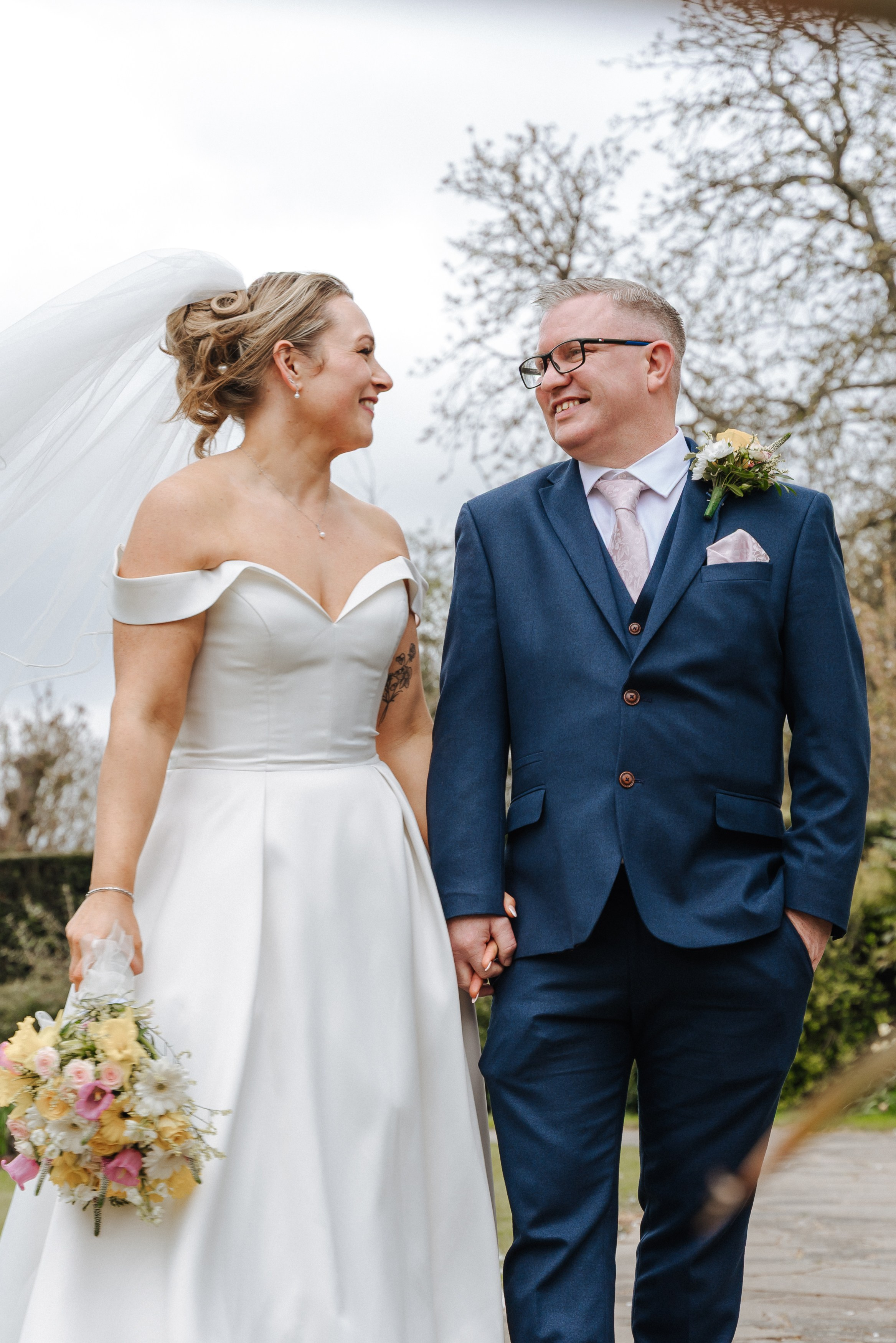 Luke and Nicola’s wedding at Danson House. Photographer in England Ekaterina Romanova