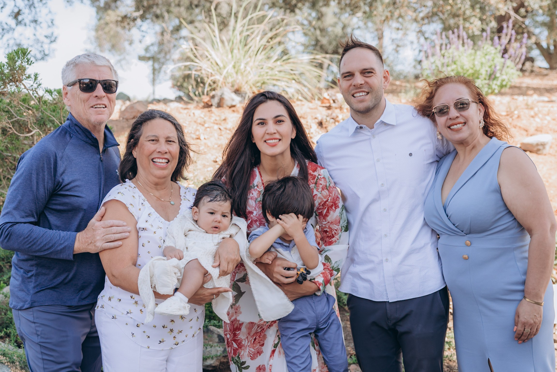 Events and big family photos. Family and children’s lifestyle photographer Elena Tumanova